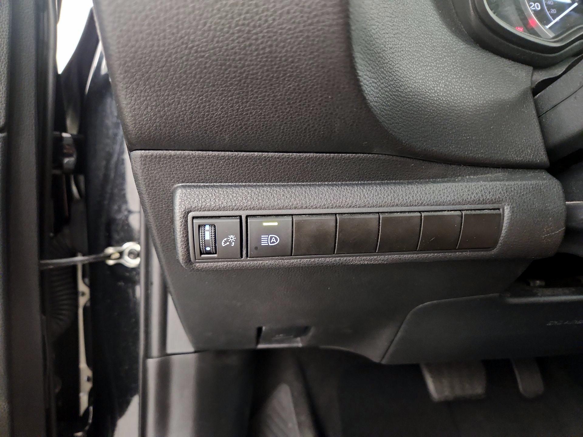 Thumbnail: 2022 Toyota Corolla - 13