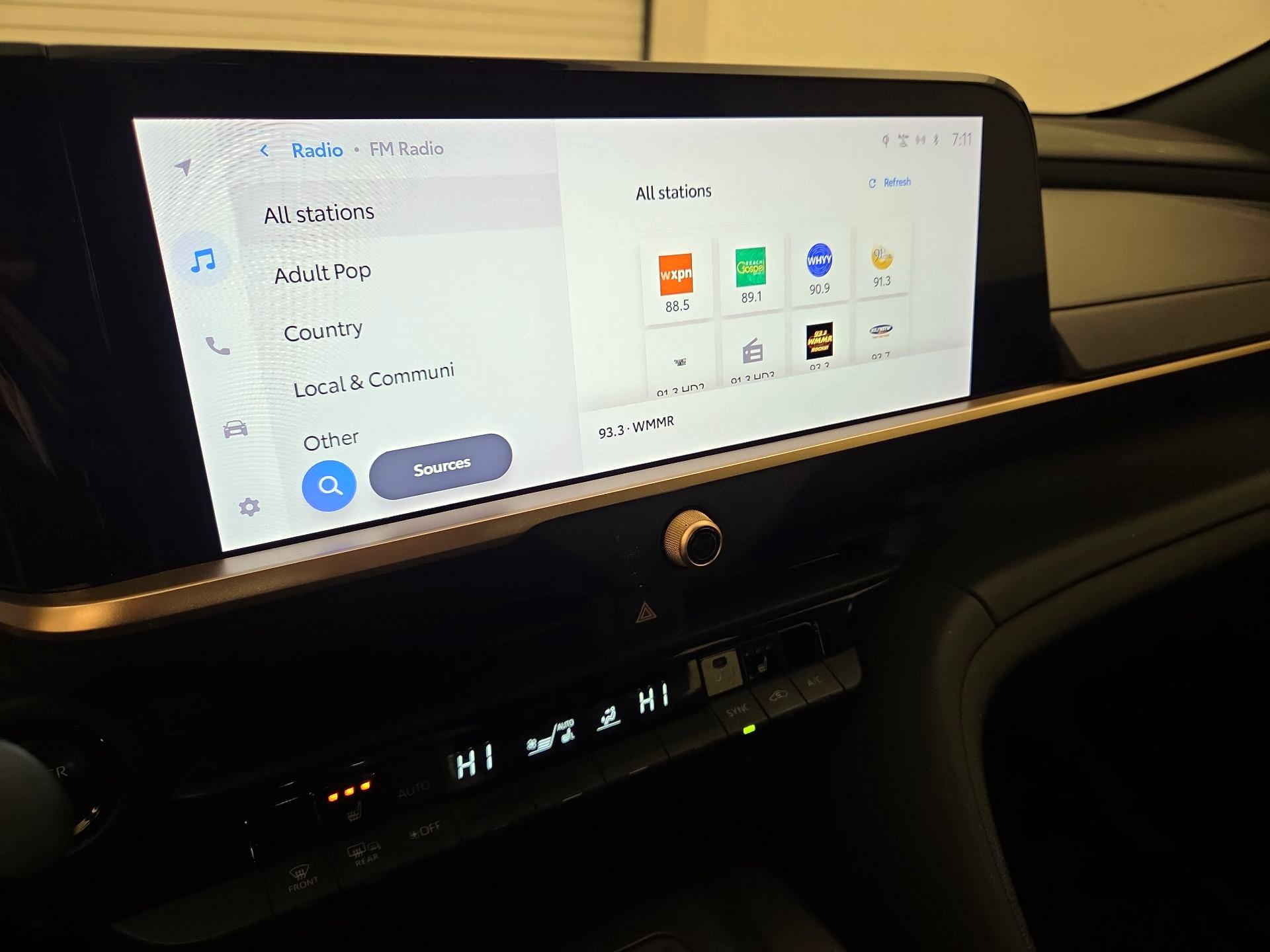 Thumbnail: 2023 Toyota Crown - 15