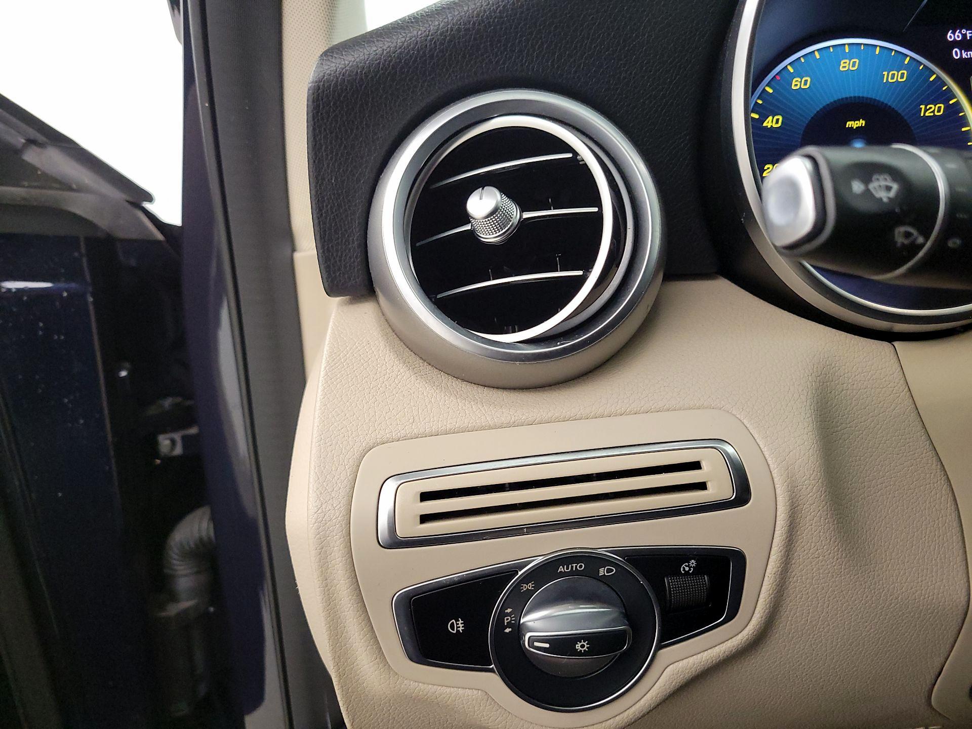 Thumbnail: 2020 Mercedes-Benz C-Class - 13