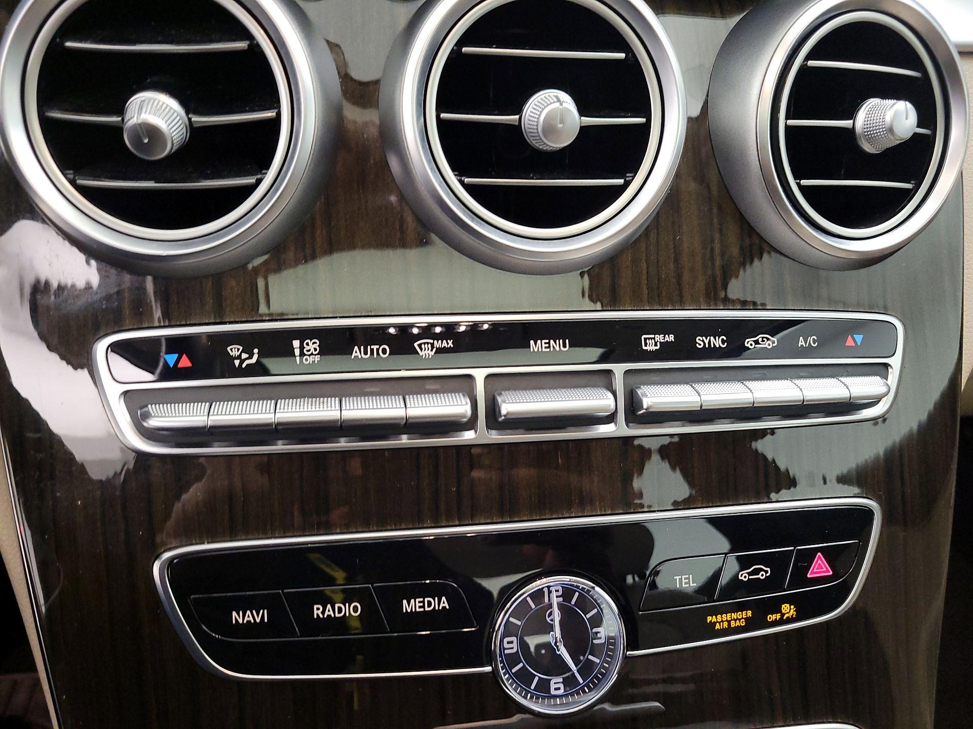 Thumbnail: 2020 Mercedes-Benz C-Class - 16