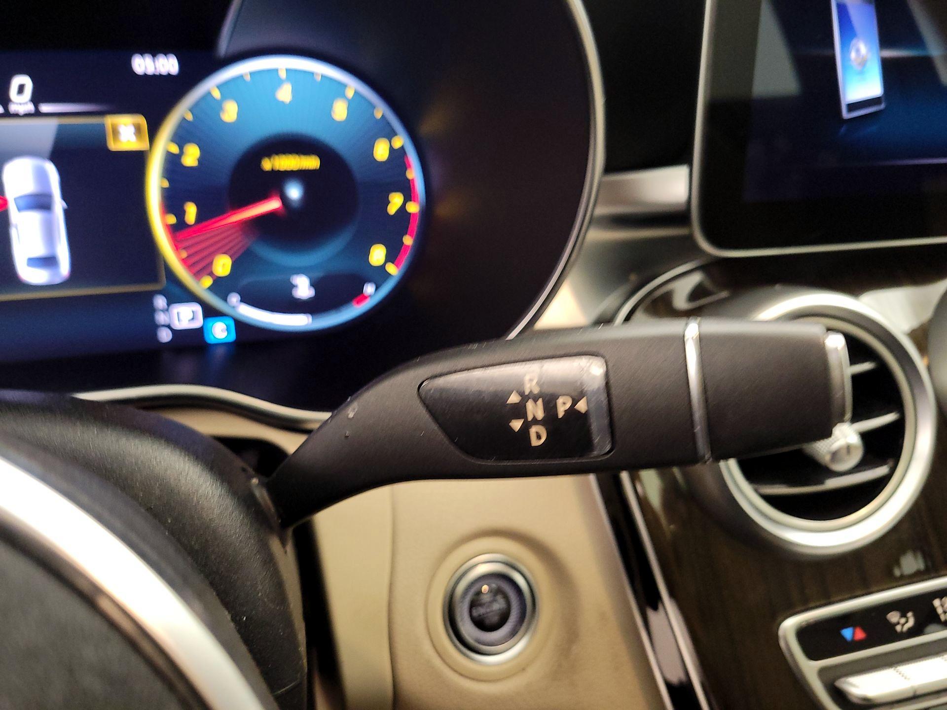 Thumbnail: 2020 Mercedes-Benz C-Class - 17