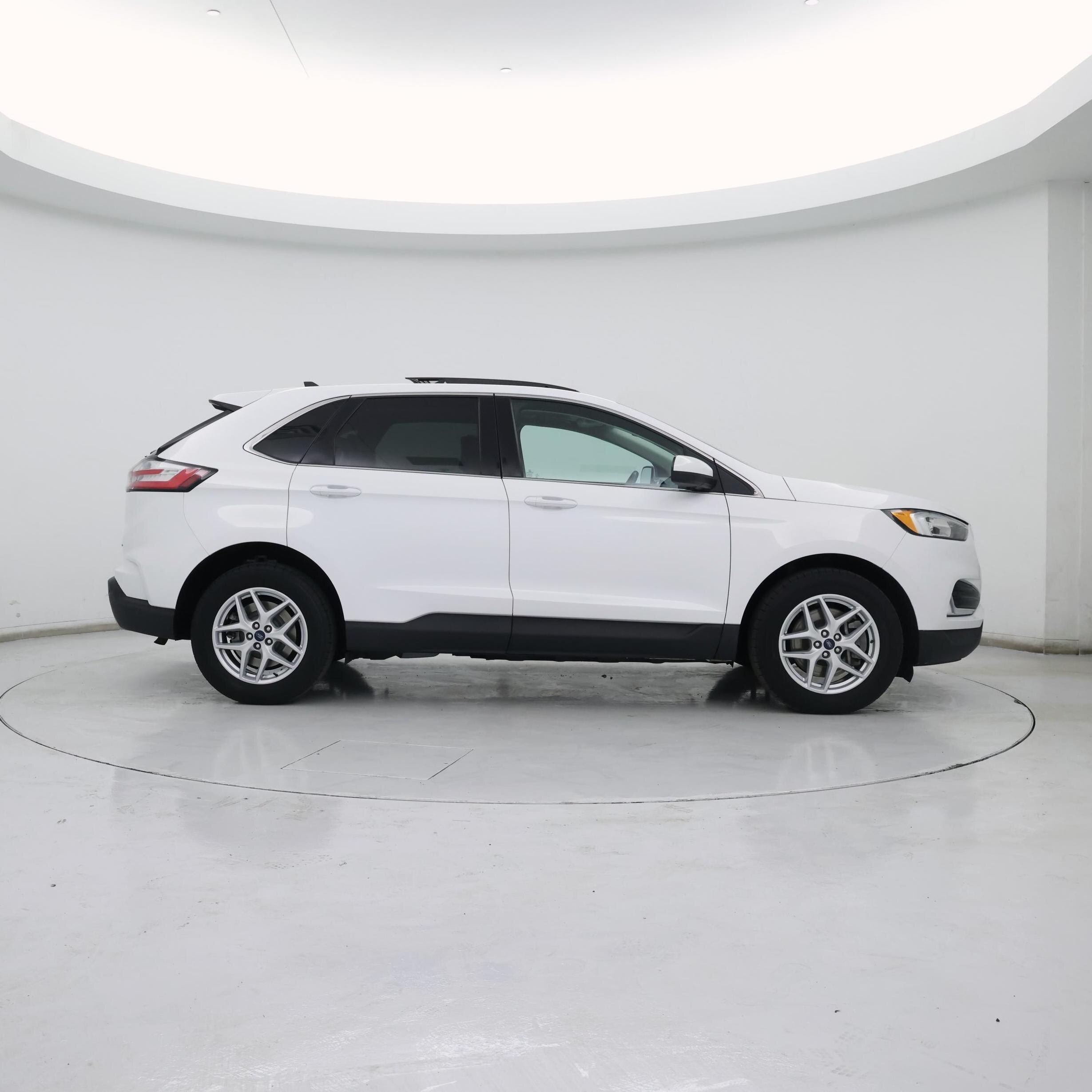 Thumbnail: 2021 Ford Edge - 7