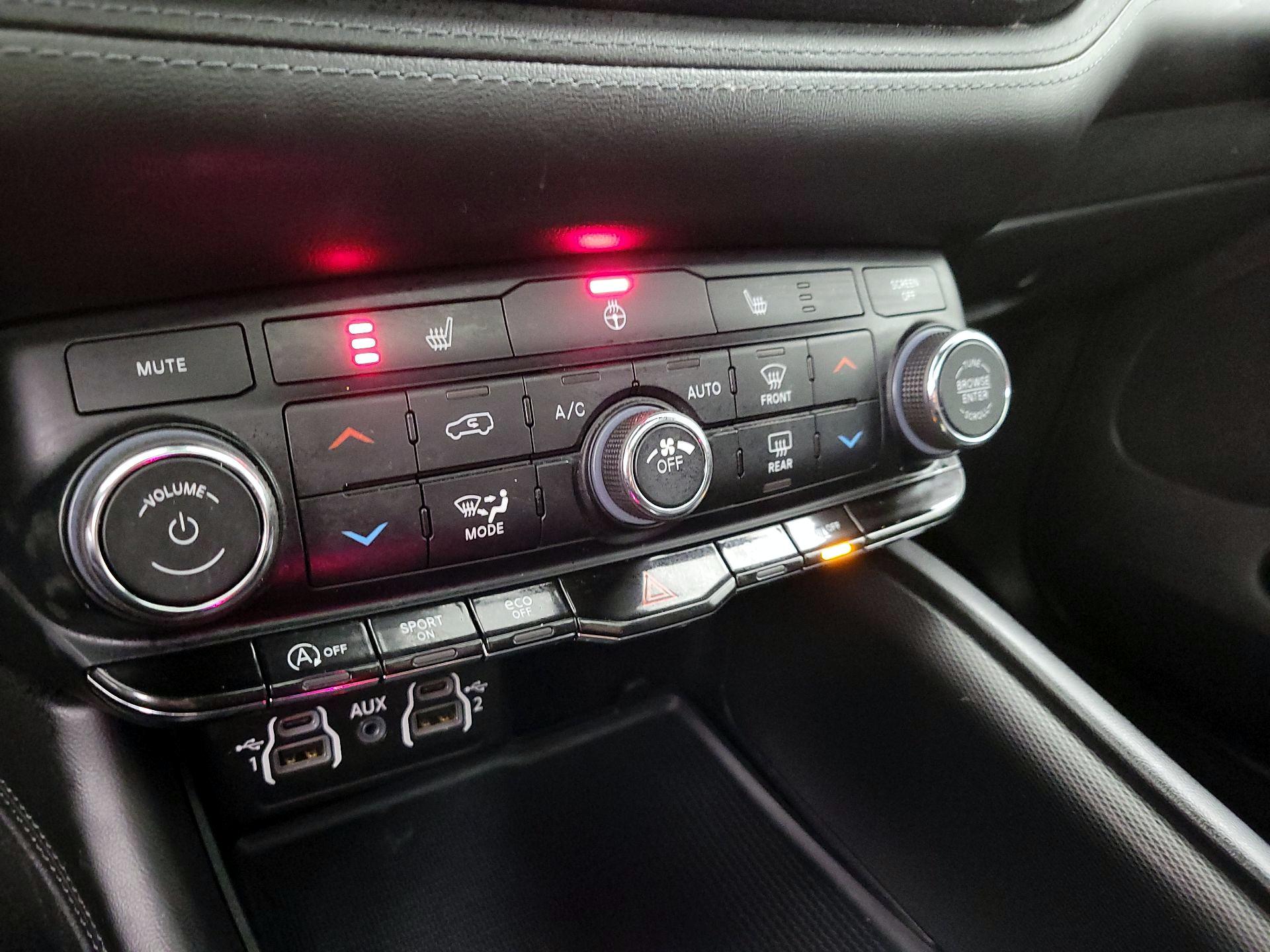 Thumbnail: 2022 Dodge Durango - 17