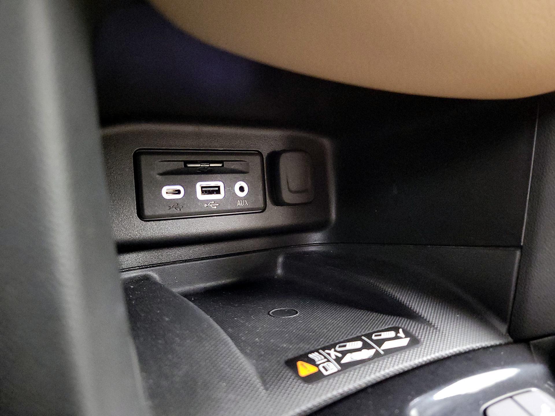 Thumbnail: 2023 Chevrolet Equinox - 19