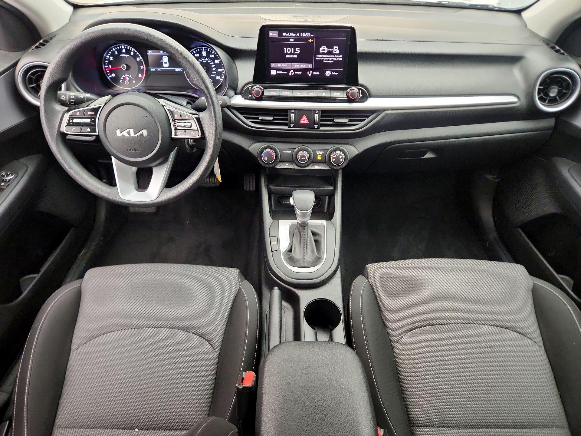 Thumbnail: 2023 Kia Forte - 9