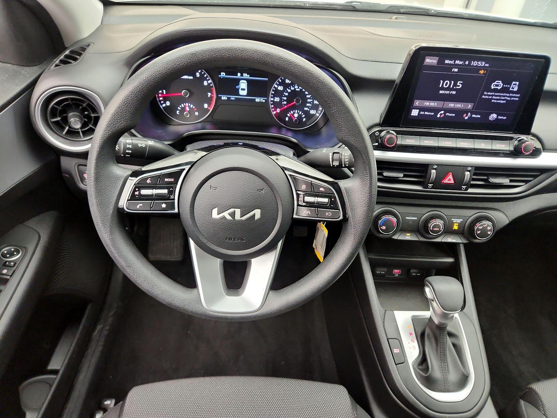 Thumbnail: 2023 Kia Forte - 10