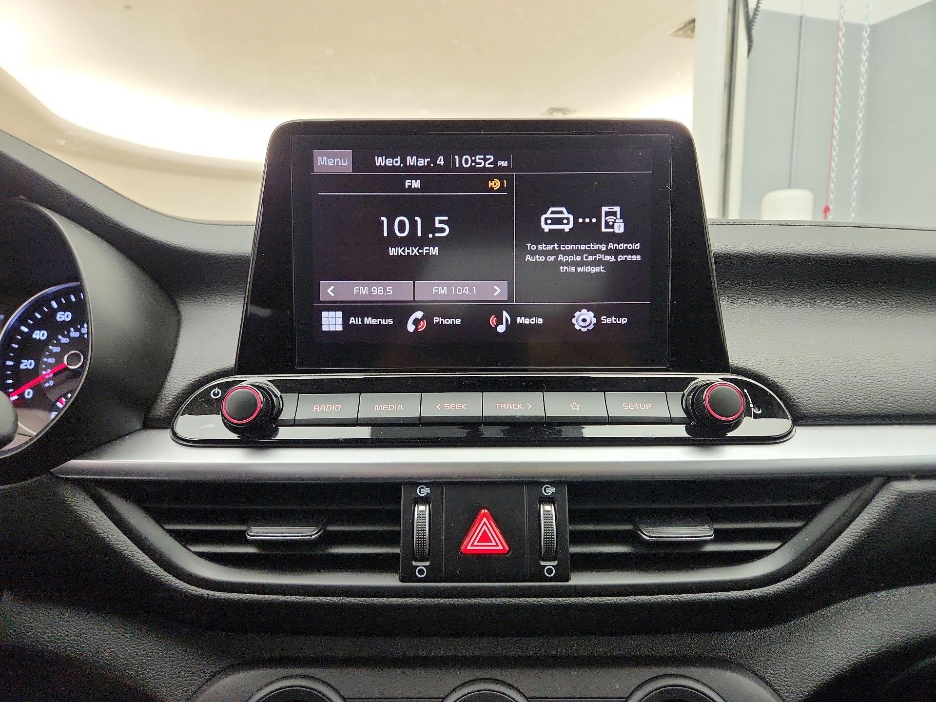 Thumbnail: 2023 Kia Forte - 15