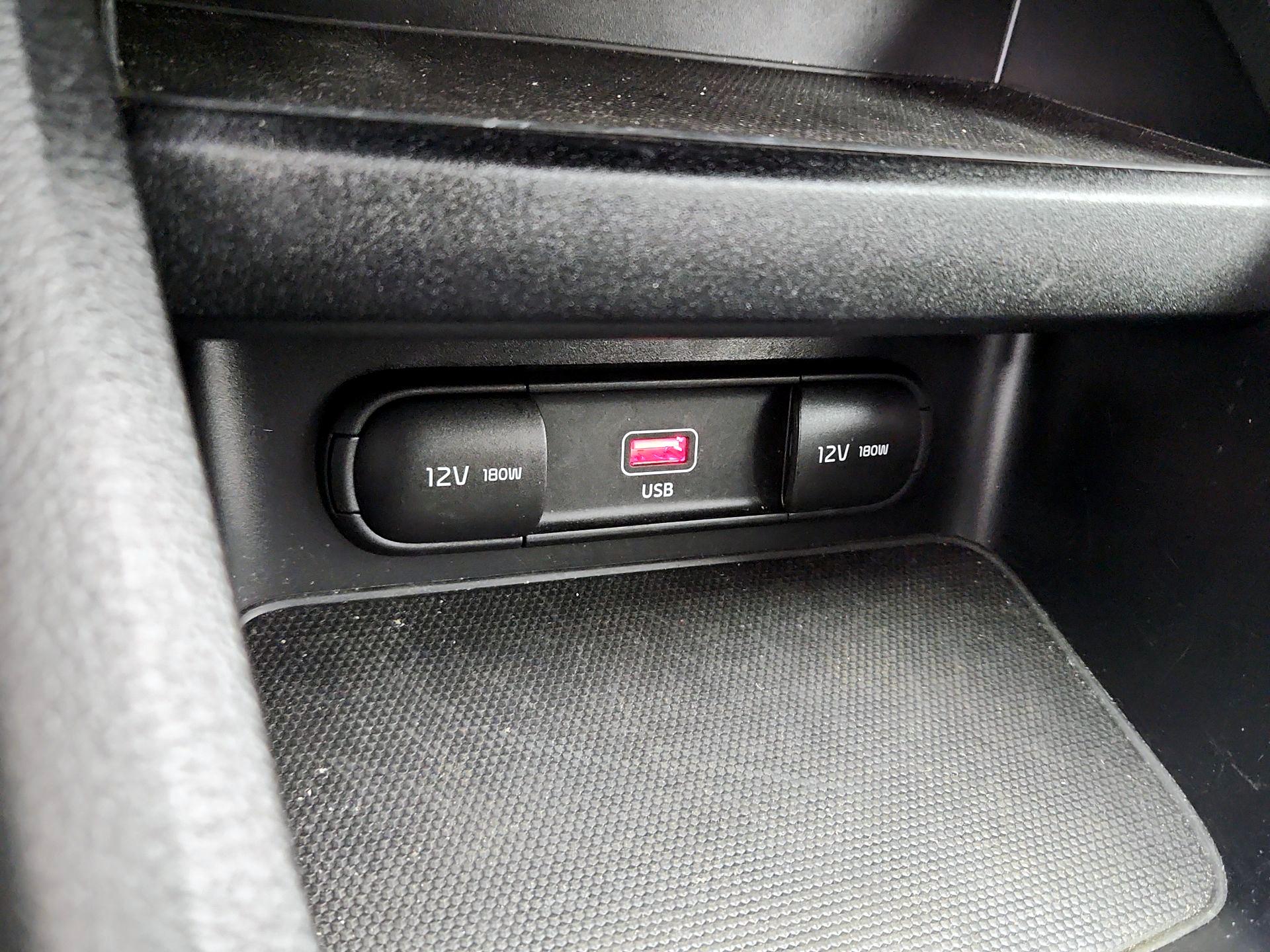 Thumbnail: 2023 Kia Forte - 18