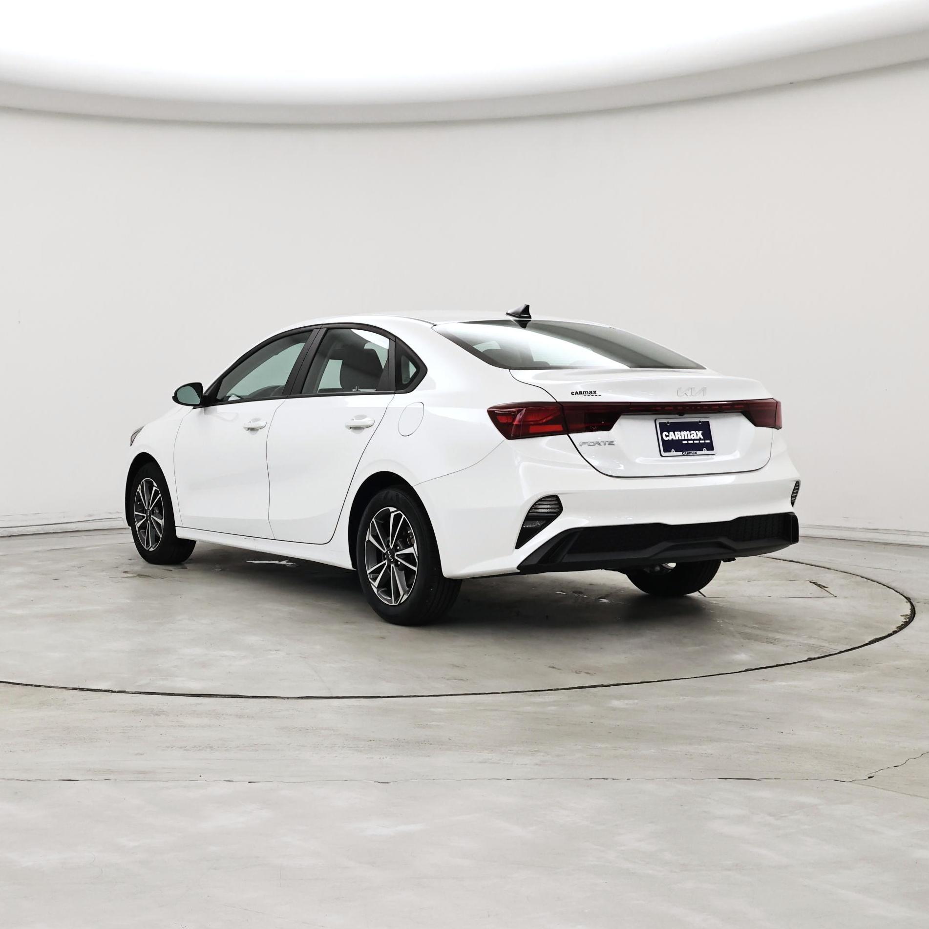 Thumbnail: 2023 Kia Forte - 2