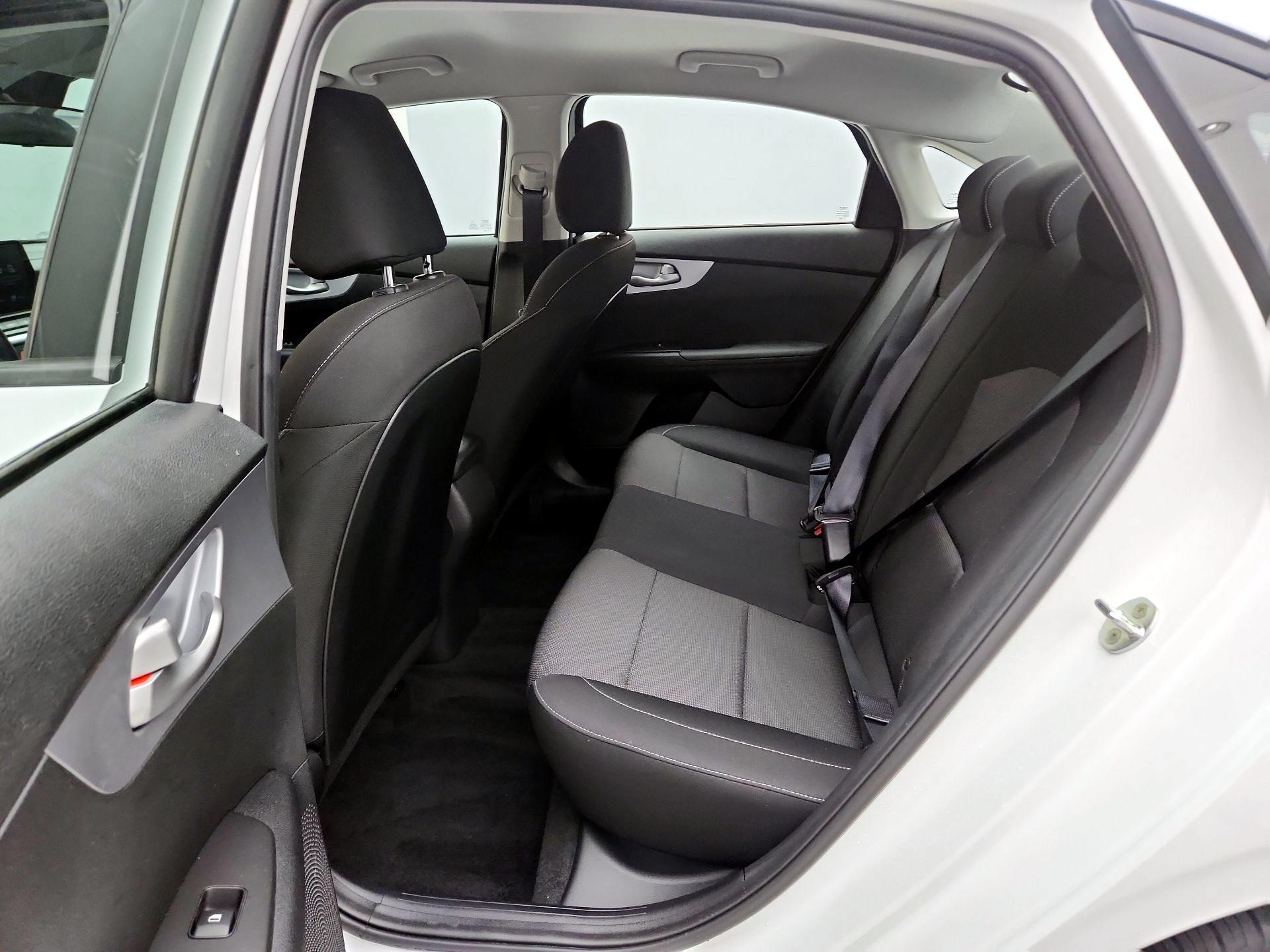 Thumbnail: 2023 Kia Forte - 19