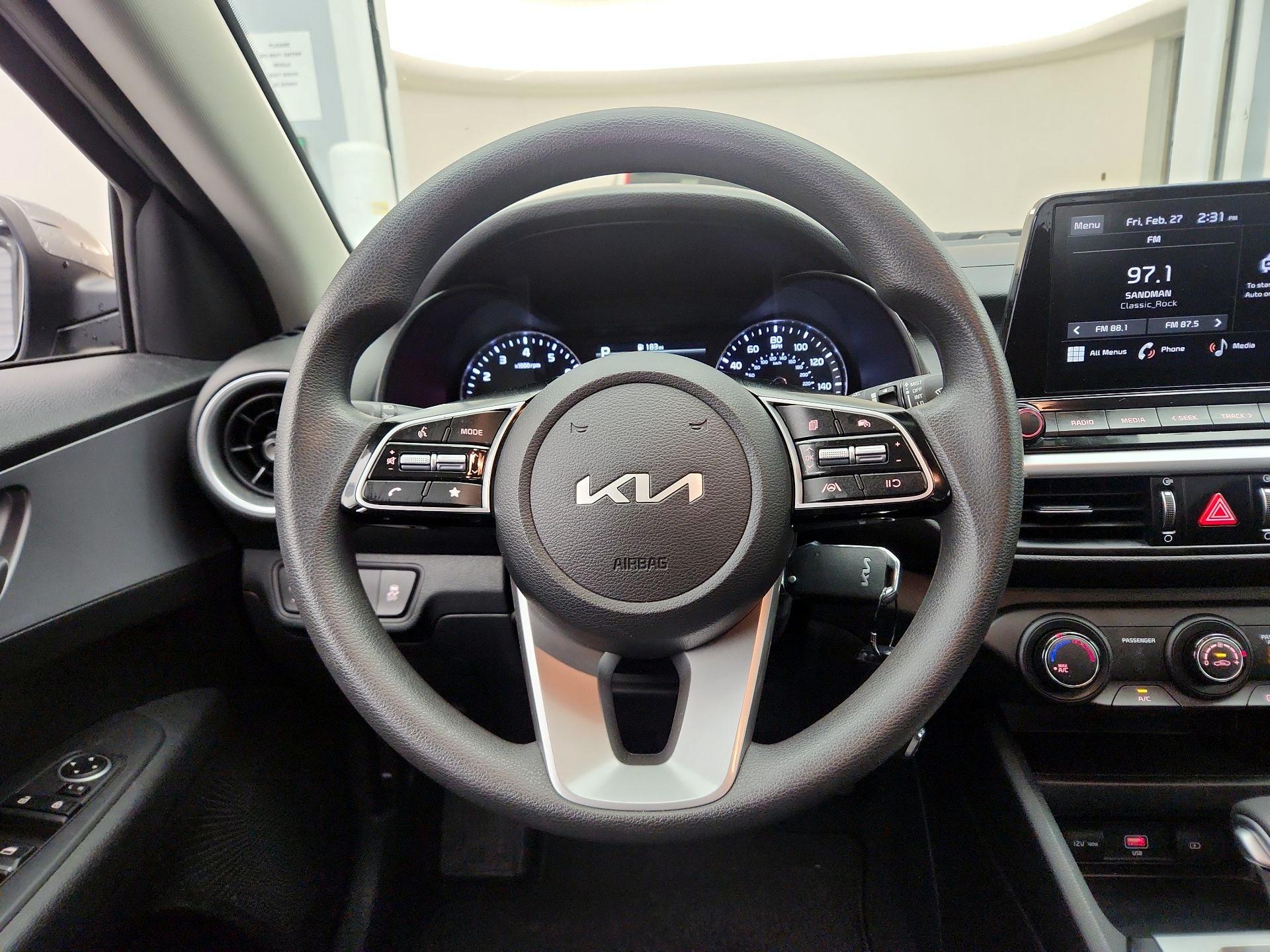 Thumbnail: 2024 Kia Forte - 10