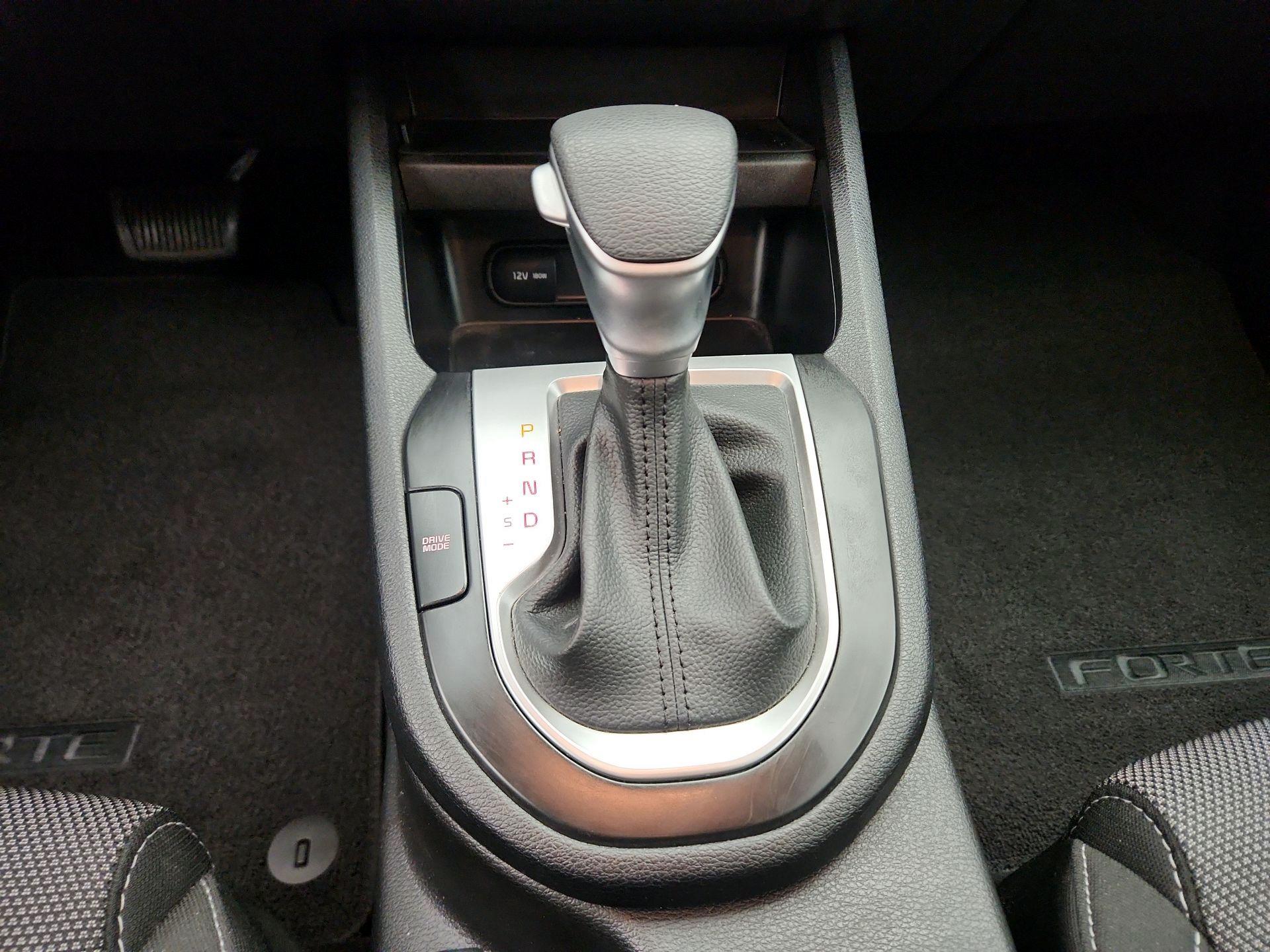 Thumbnail: 2024 Kia Forte - 17