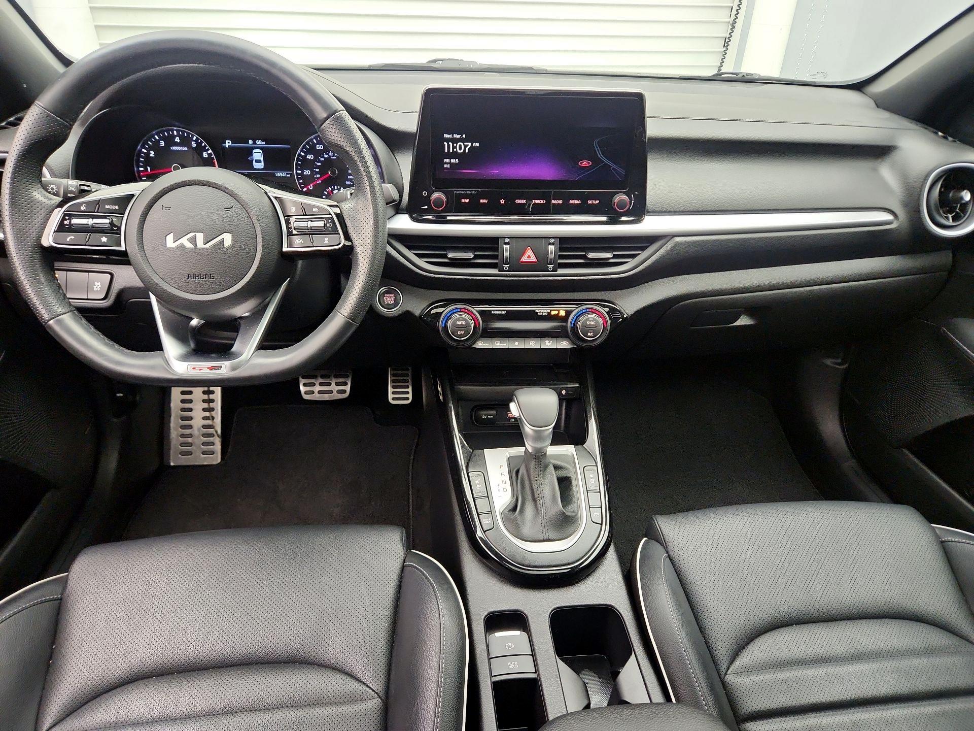 Thumbnail: 2023 Kia Forte - 9