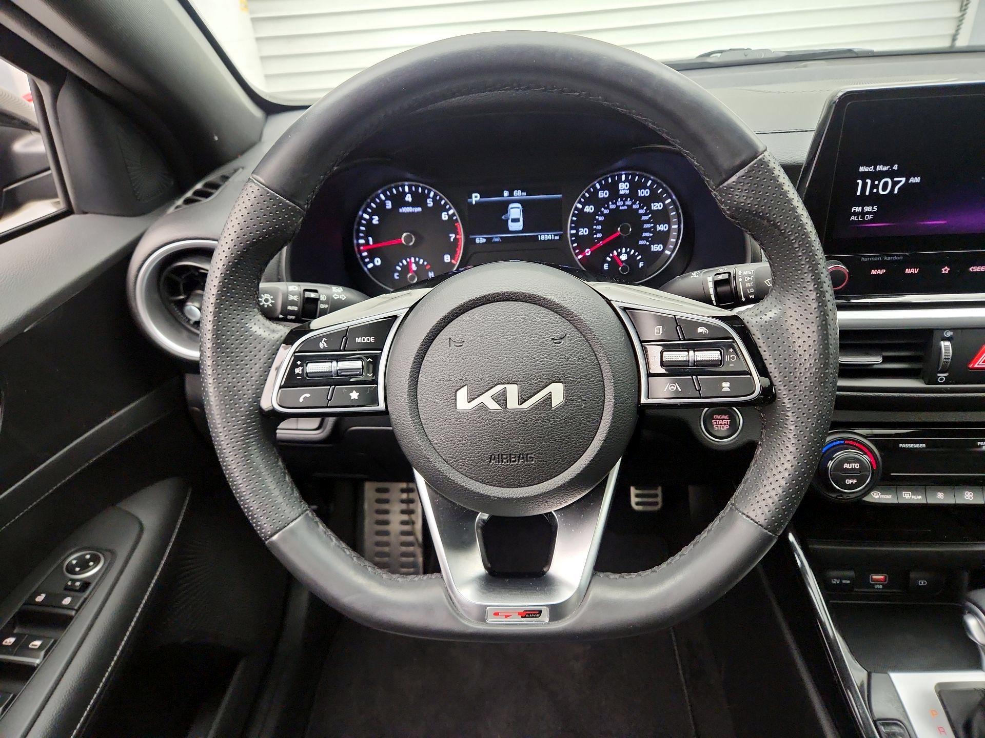 Thumbnail: 2023 Kia Forte - 10