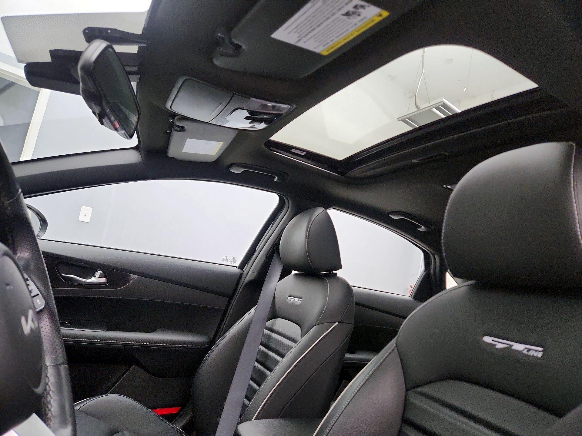 Thumbnail: 2023 Kia Forte - 20