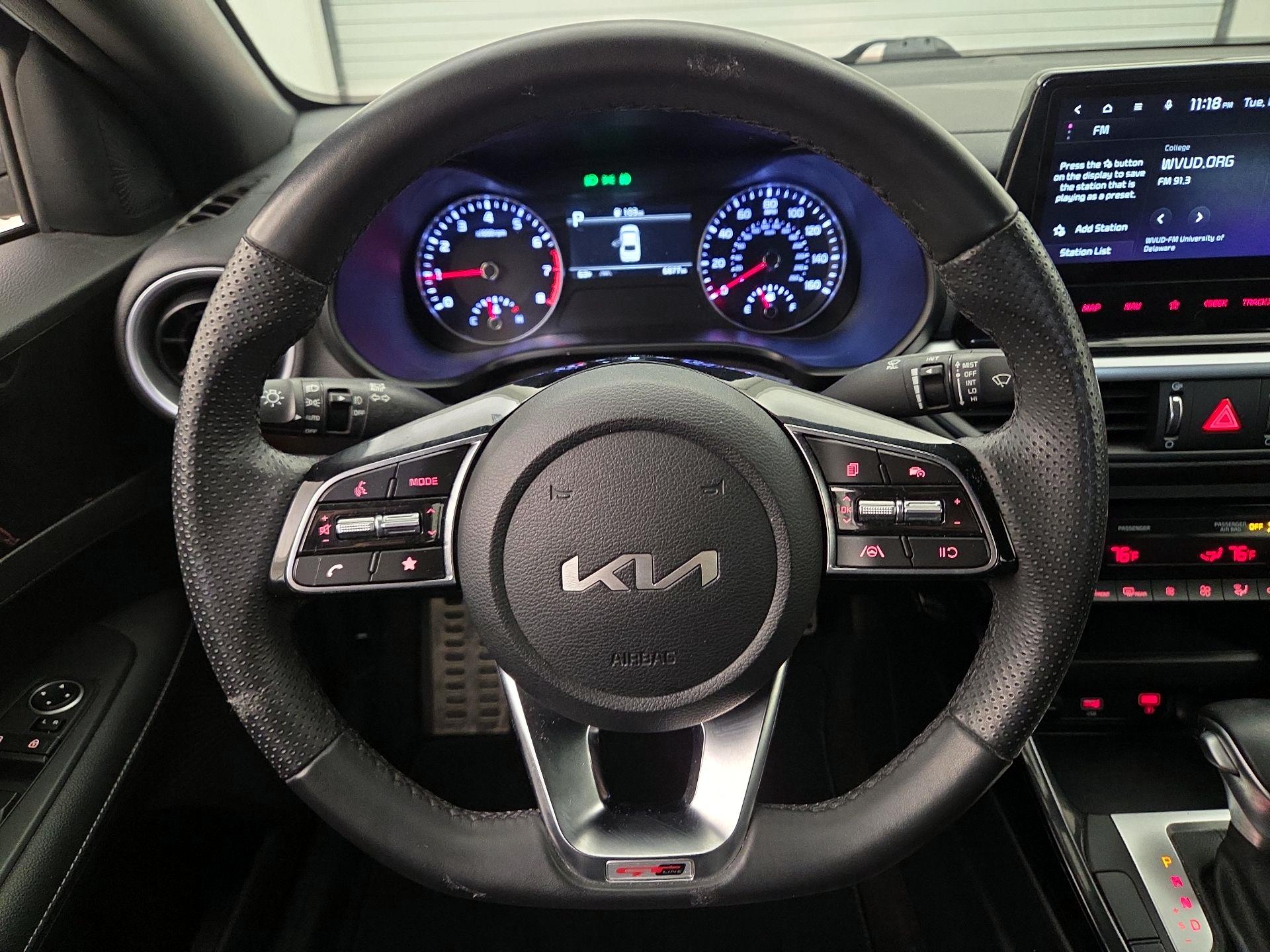 Thumbnail: 2023 Kia Forte - 10