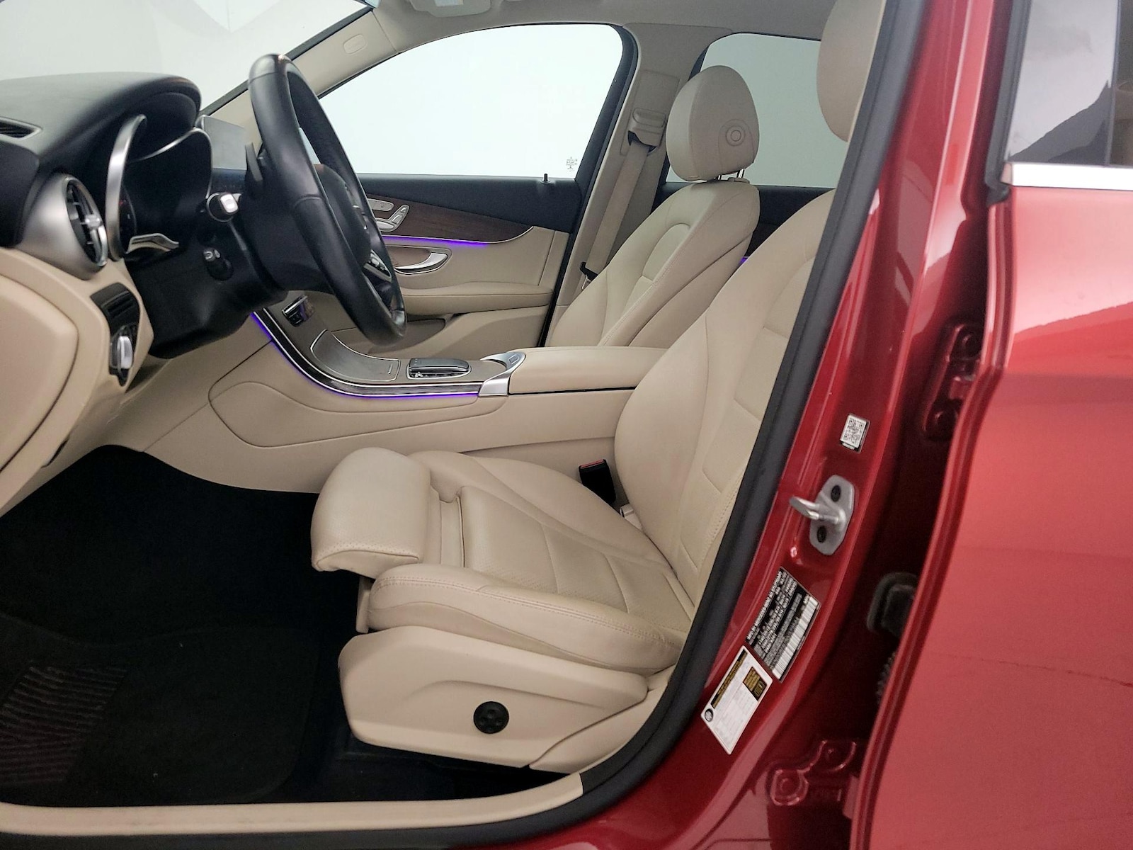 2022 Mercedes-Benz GLC GLC300 - Photo 12