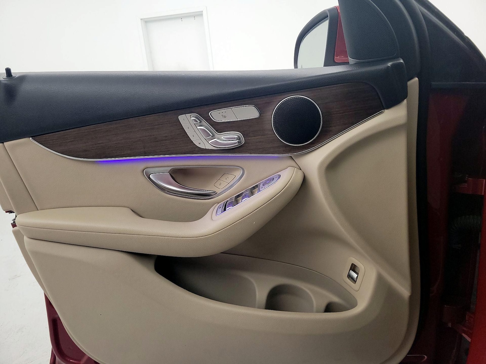 2022 Mercedes-Benz GLC GLC300 - Photo 13