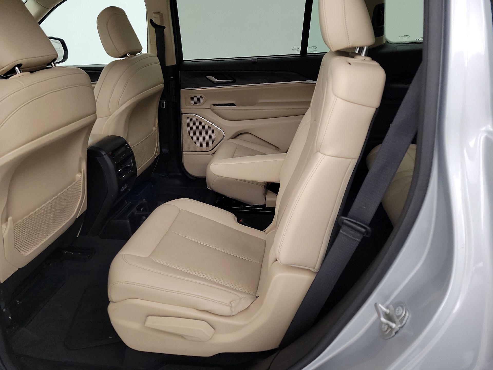 Thumbnail: 2021 Jeep Grand Cherokee L - 20