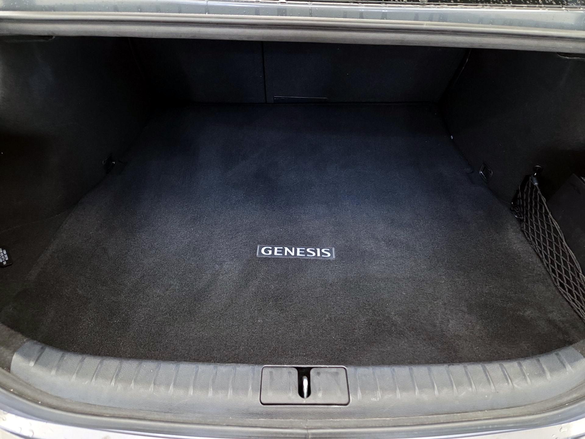 Thumbnail: 2023 Genesis G70 - 20