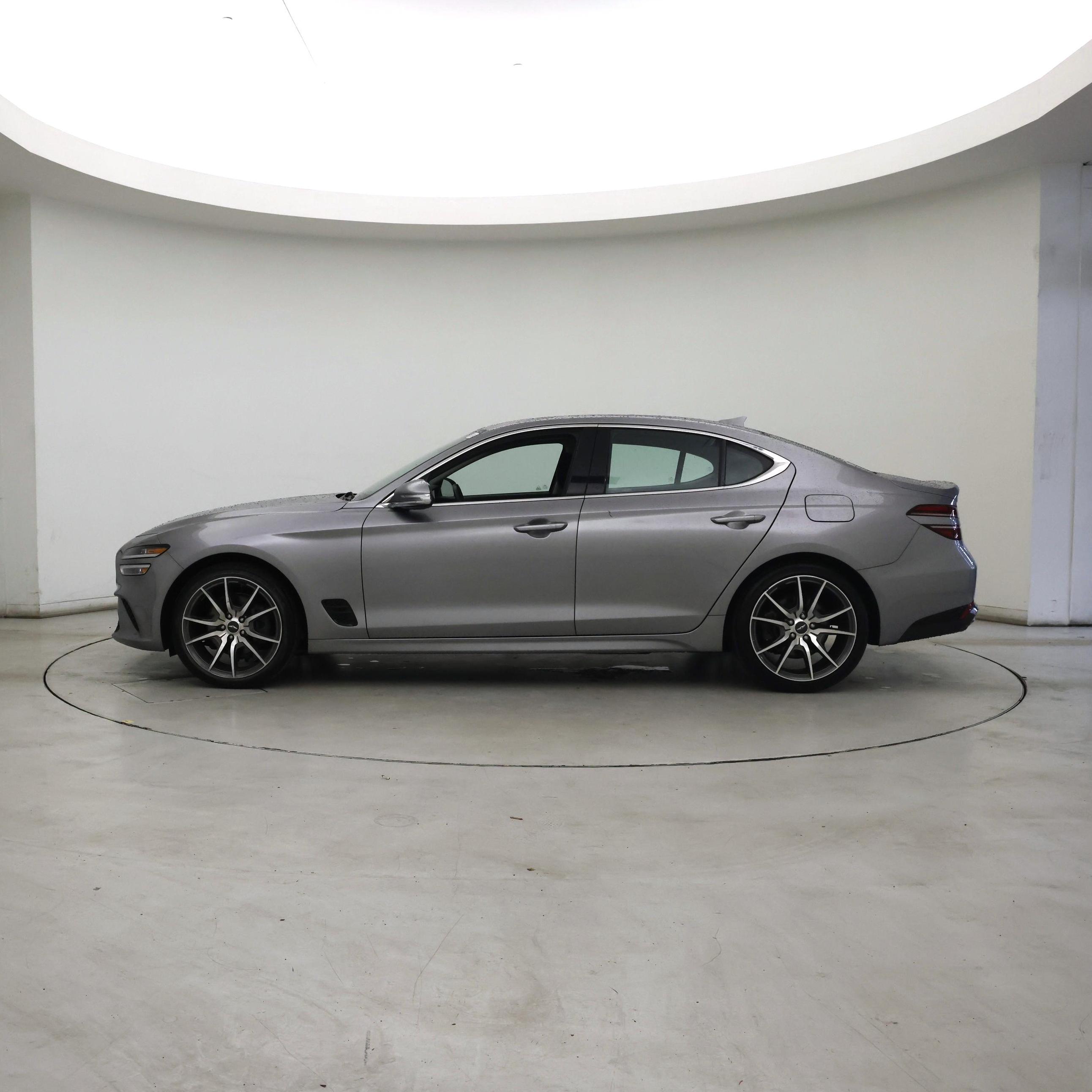 Thumbnail: 2023 Genesis G70 - 3