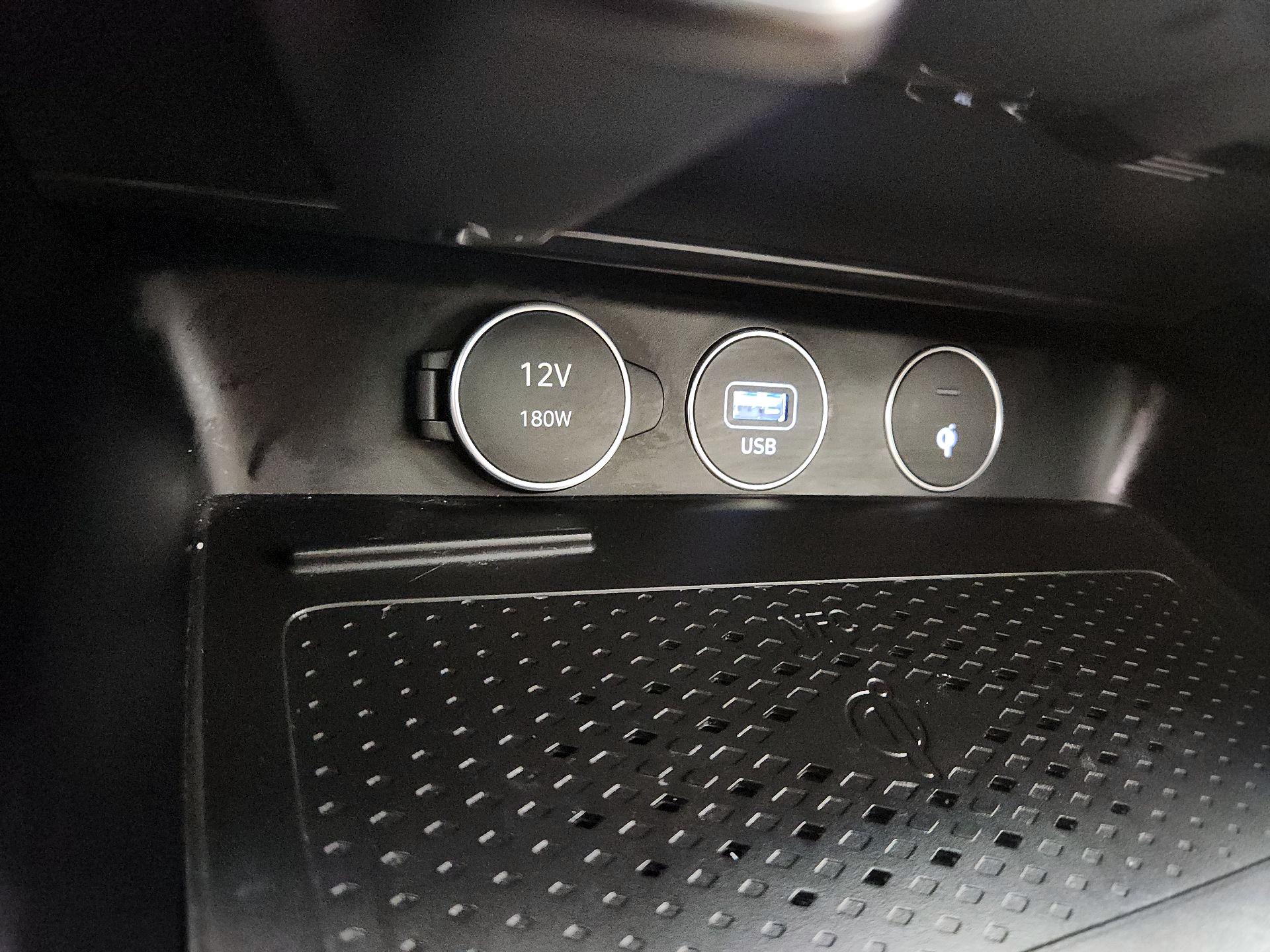 Thumbnail: 2023 Genesis G70 - 19