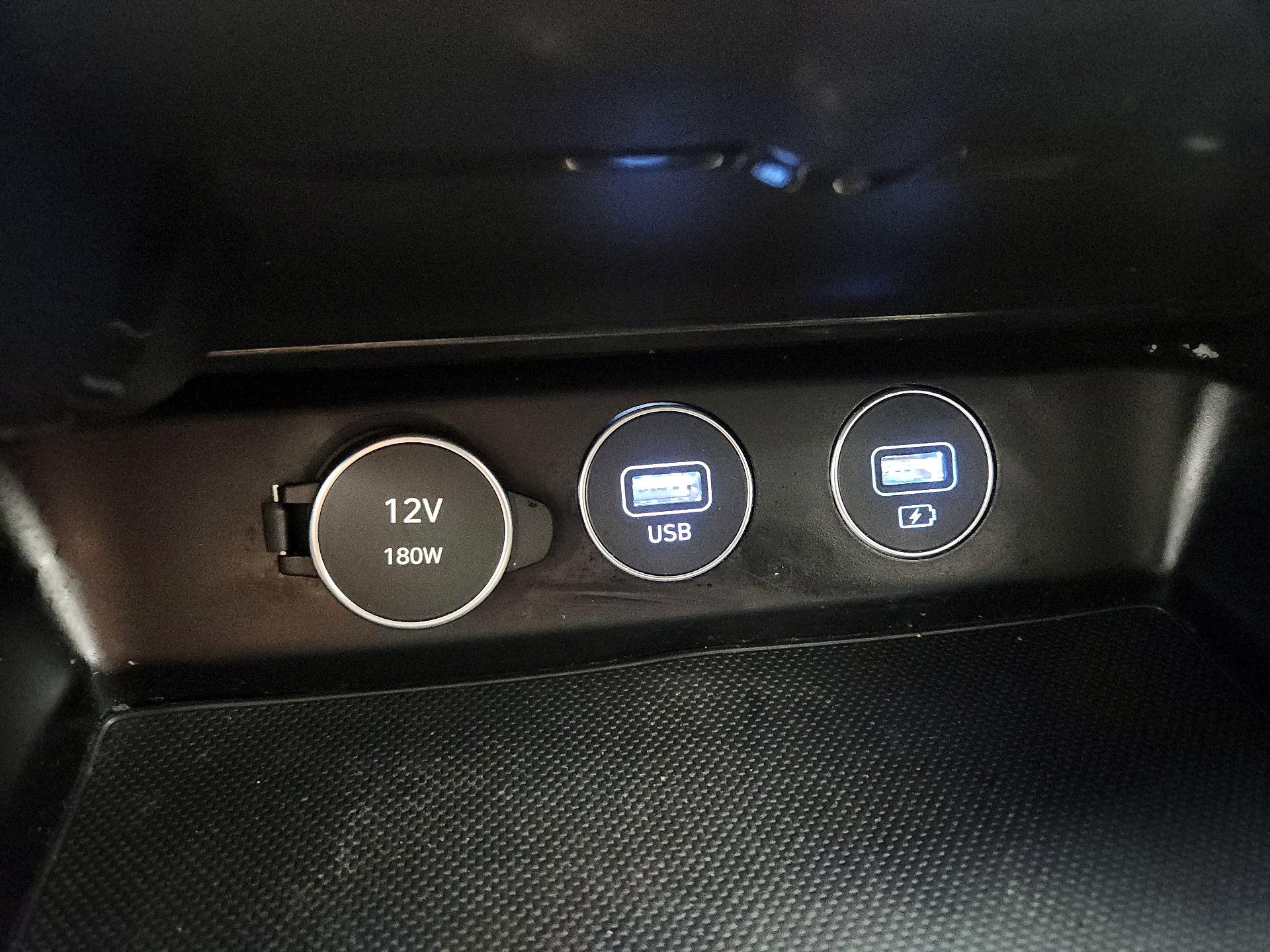 Thumbnail: 2023 Genesis G70 - 19