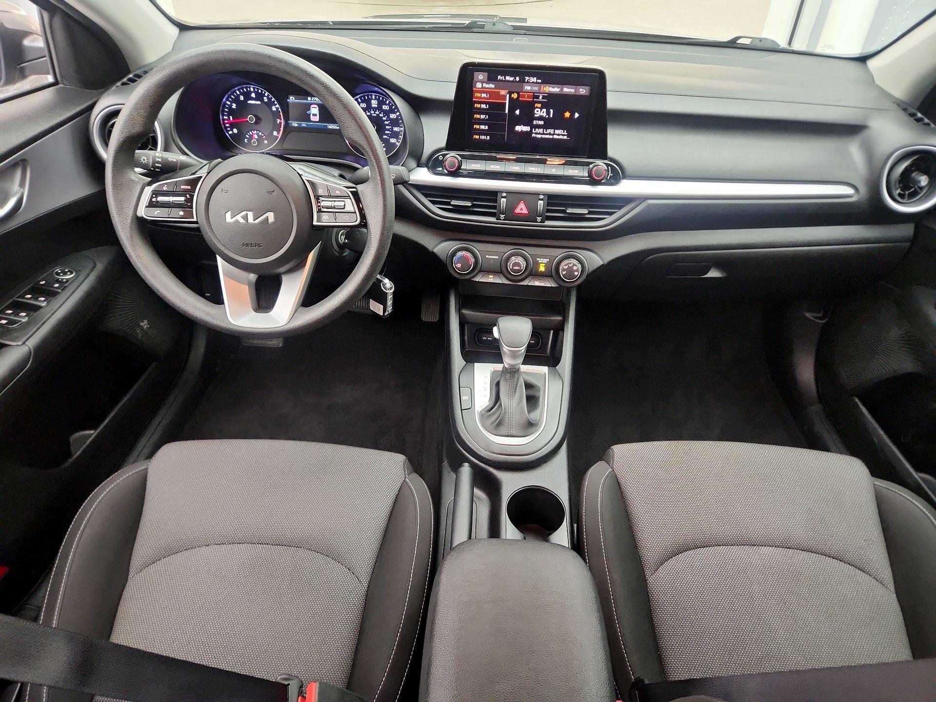 Thumbnail: 2023 Kia Forte - 9