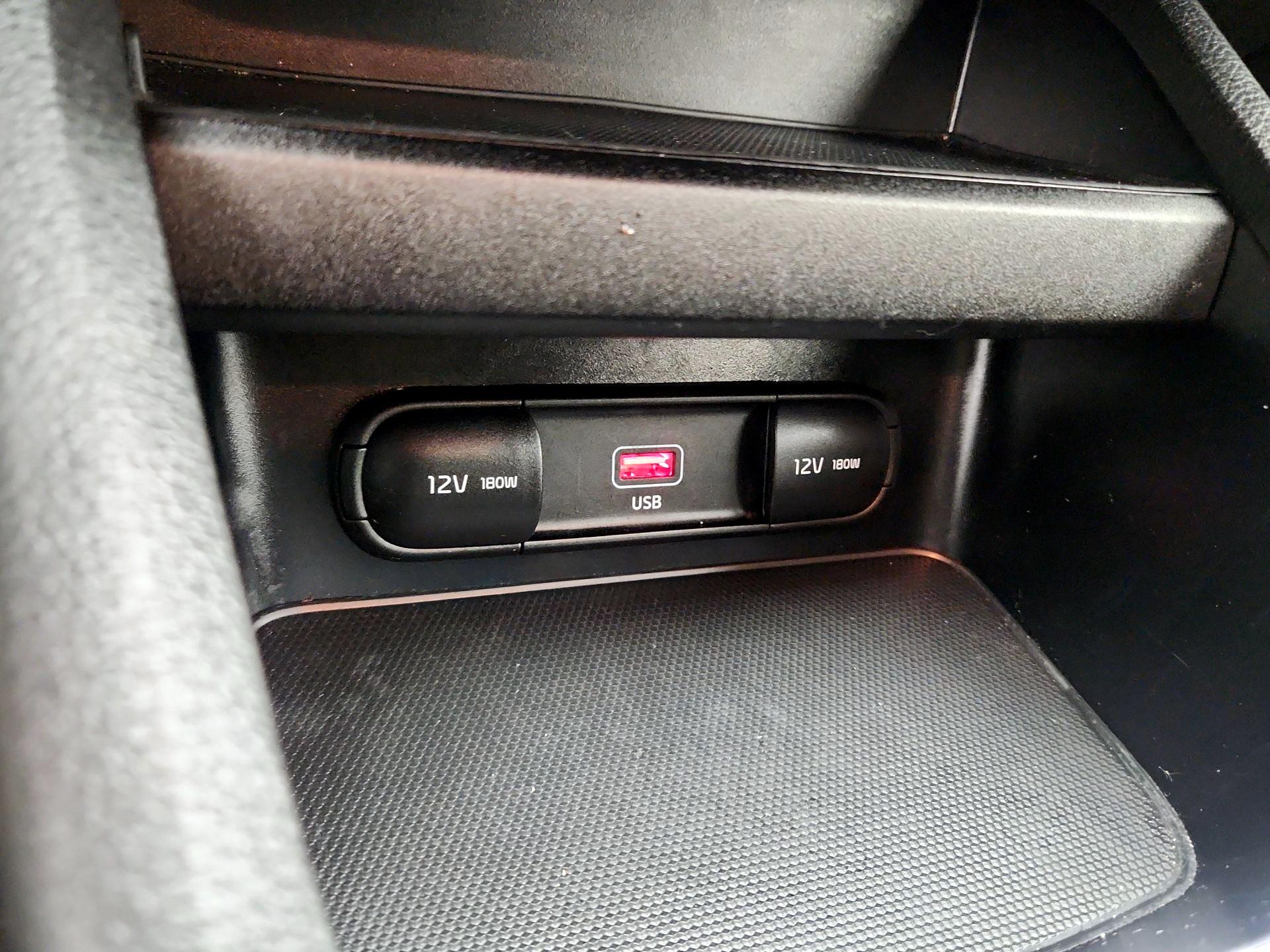 Thumbnail: 2023 Kia Forte - 18