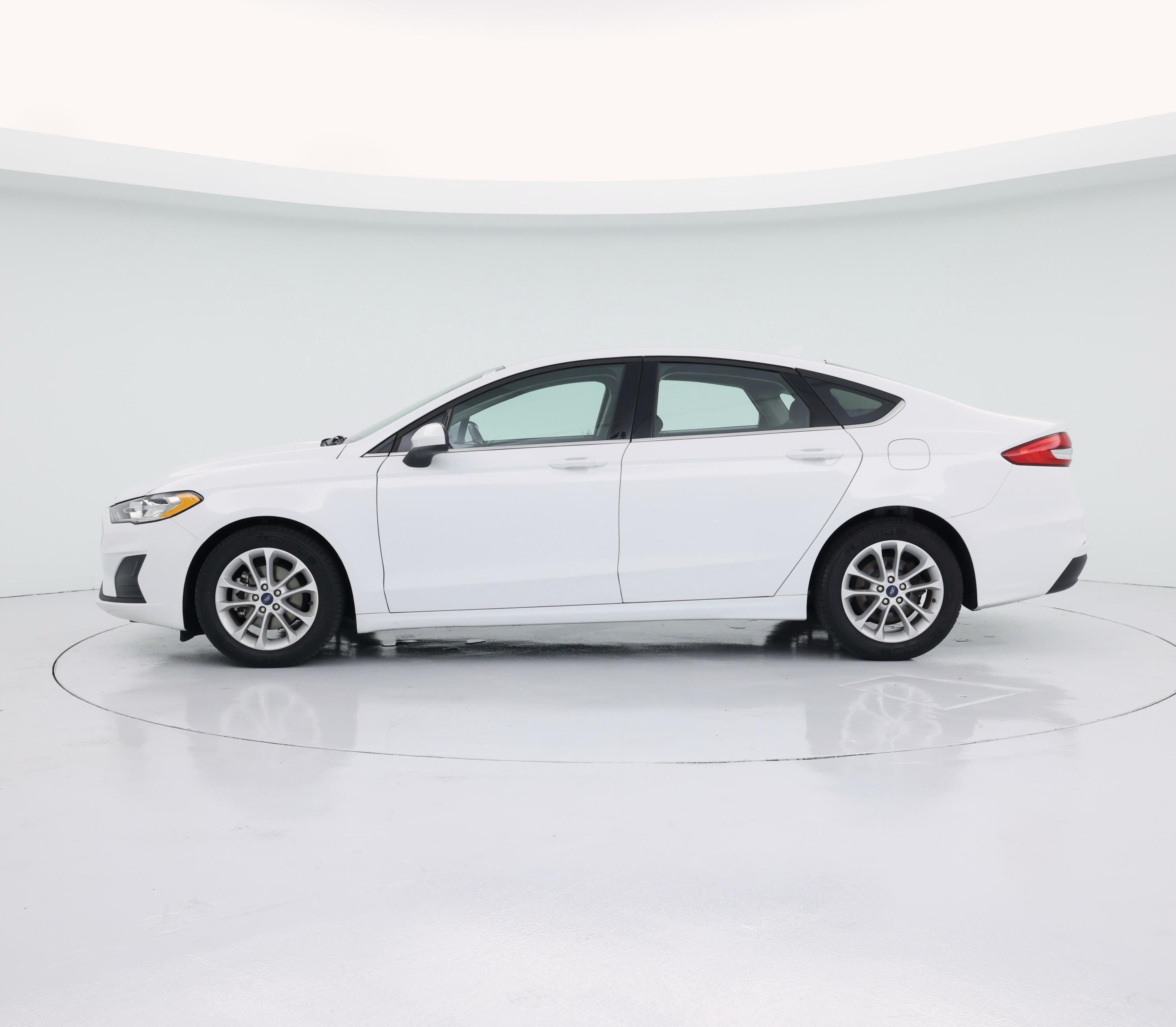 Thumbnail: 2020 Ford Fusion - 3