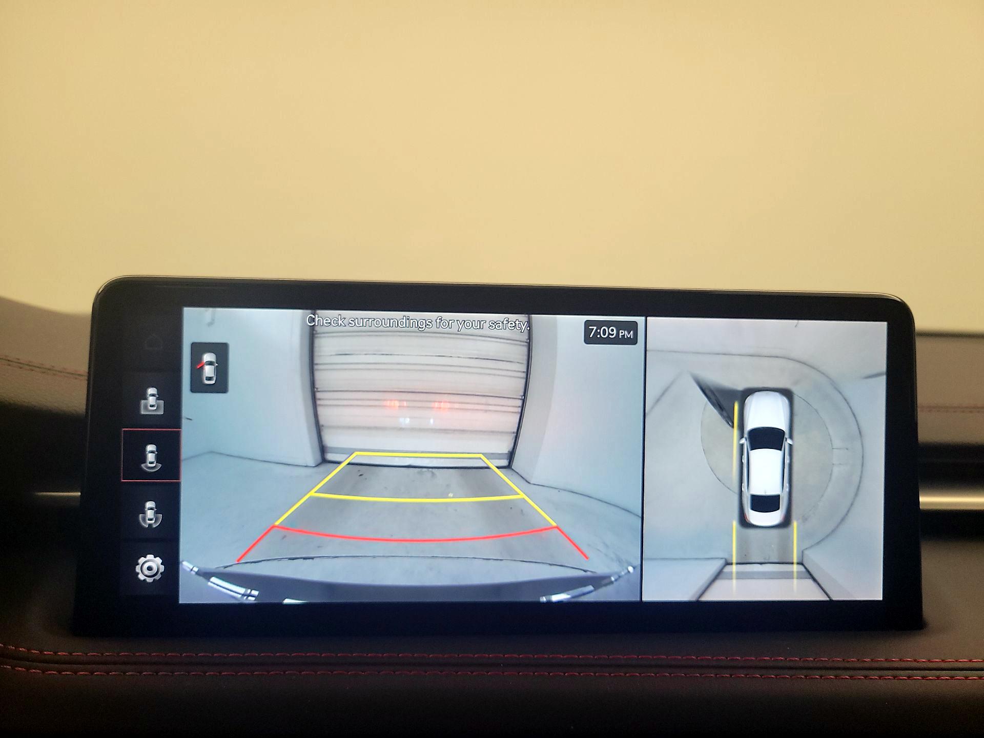 Thumbnail: 2023 Genesis G70 - 14