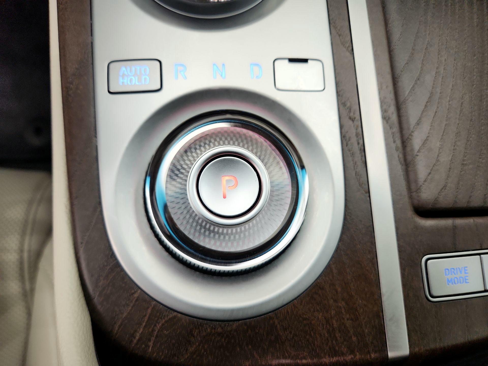 Thumbnail: 2023 Genesis G80 - 18