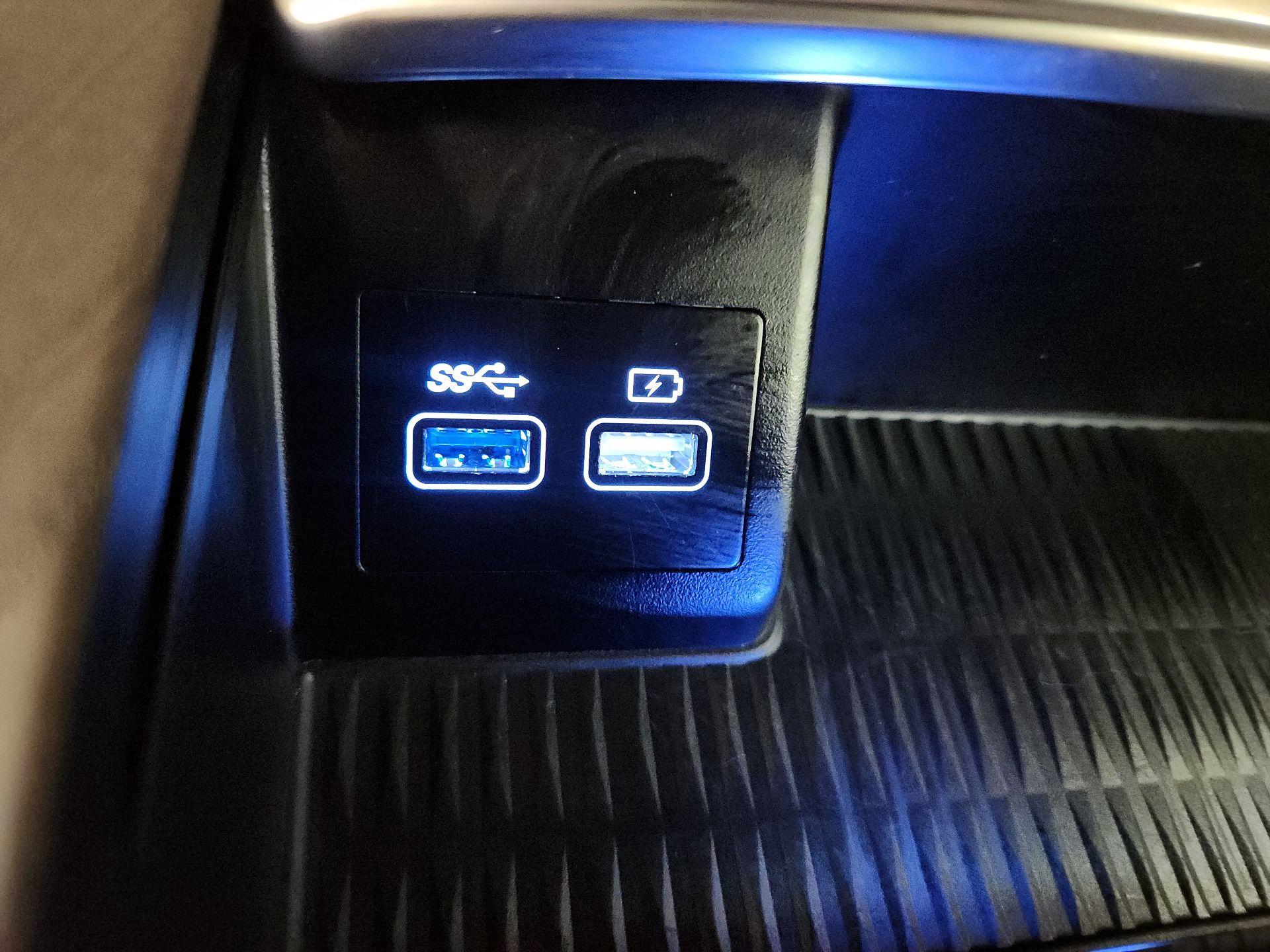 Thumbnail: 2023 Genesis G80 - 19