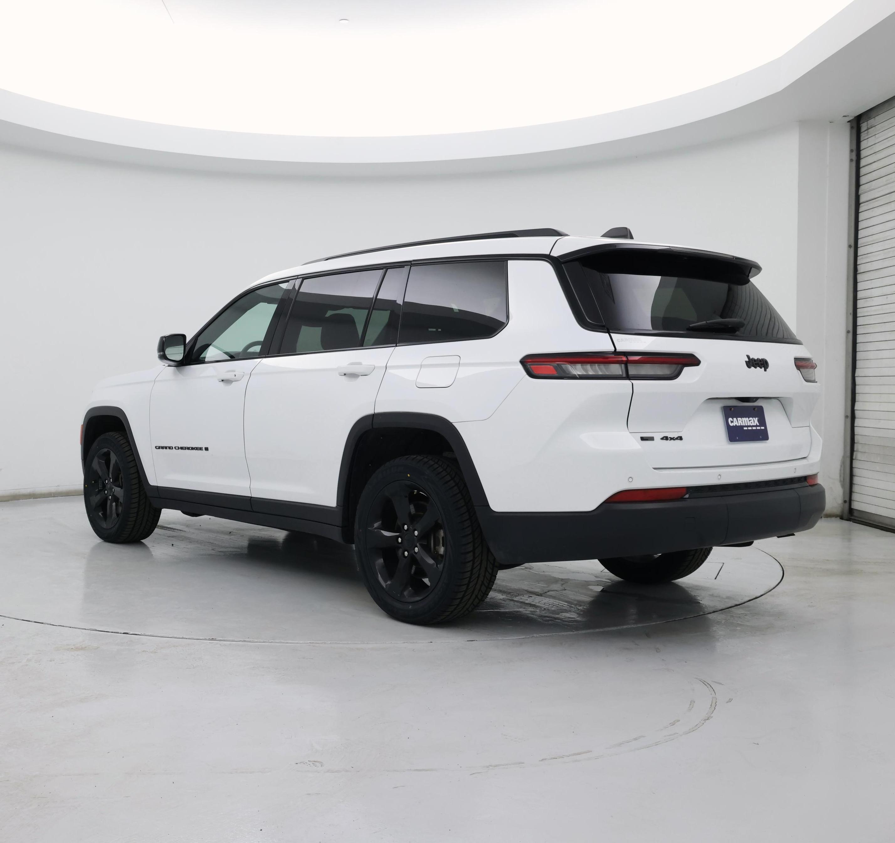 Thumbnail: 2023 Jeep Grand Cherokee L - 2