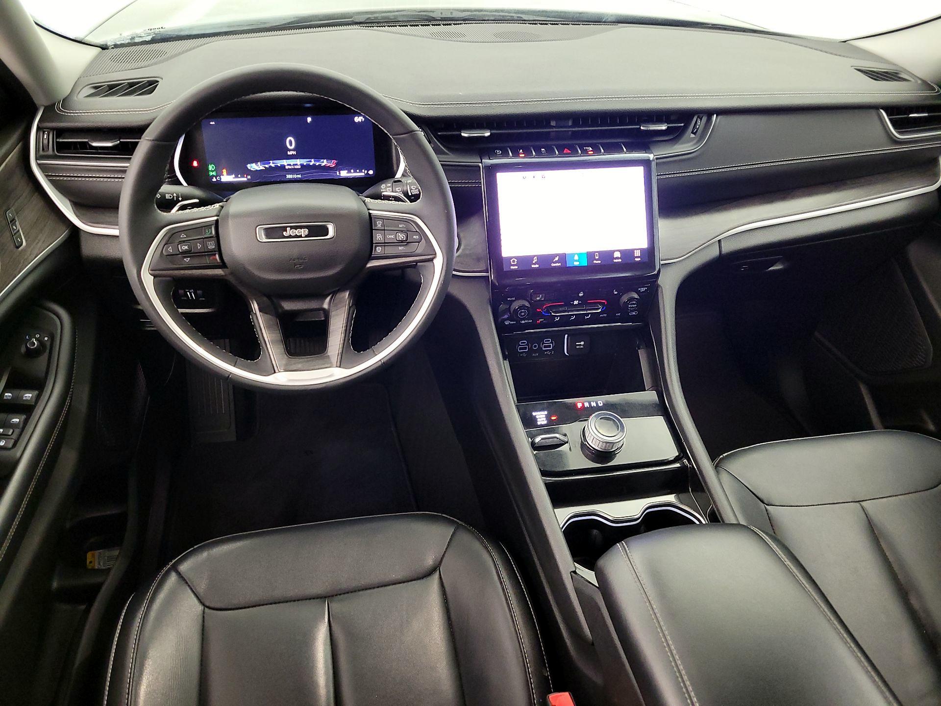 Thumbnail: 2023 Jeep Grand Cherokee L - 9