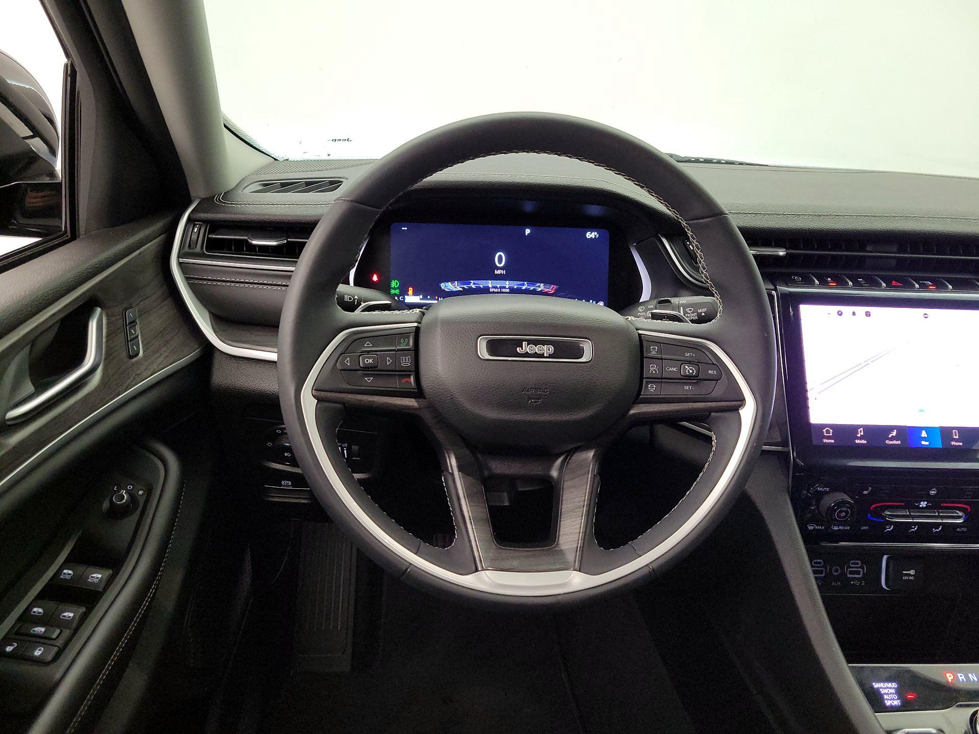 Thumbnail: 2023 Jeep Grand Cherokee L - 10