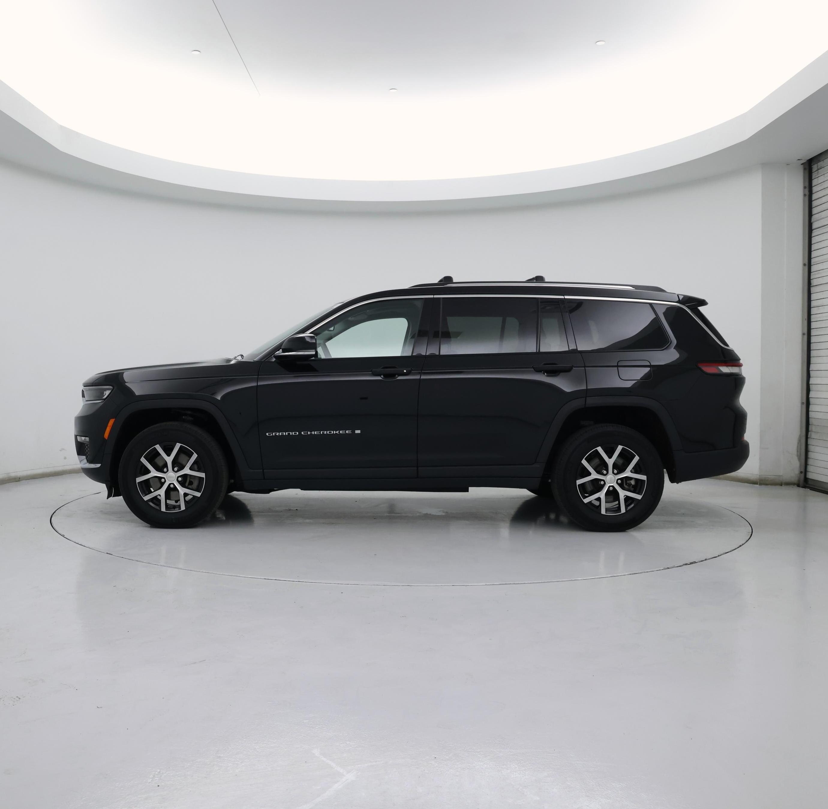Thumbnail: 2023 Jeep Grand Cherokee L - 3