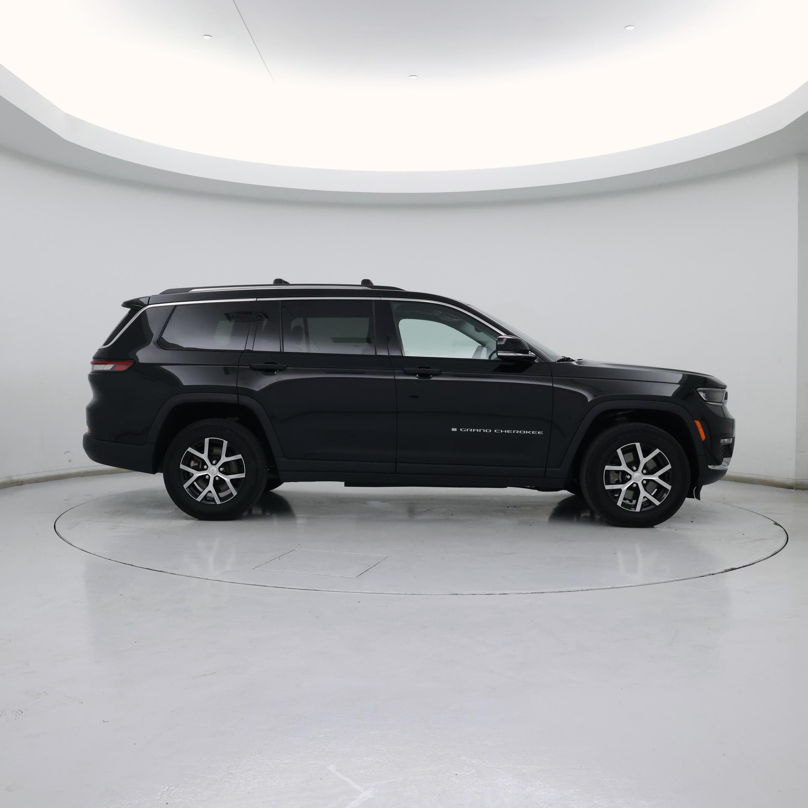 Thumbnail: 2023 Jeep Grand Cherokee L - 7