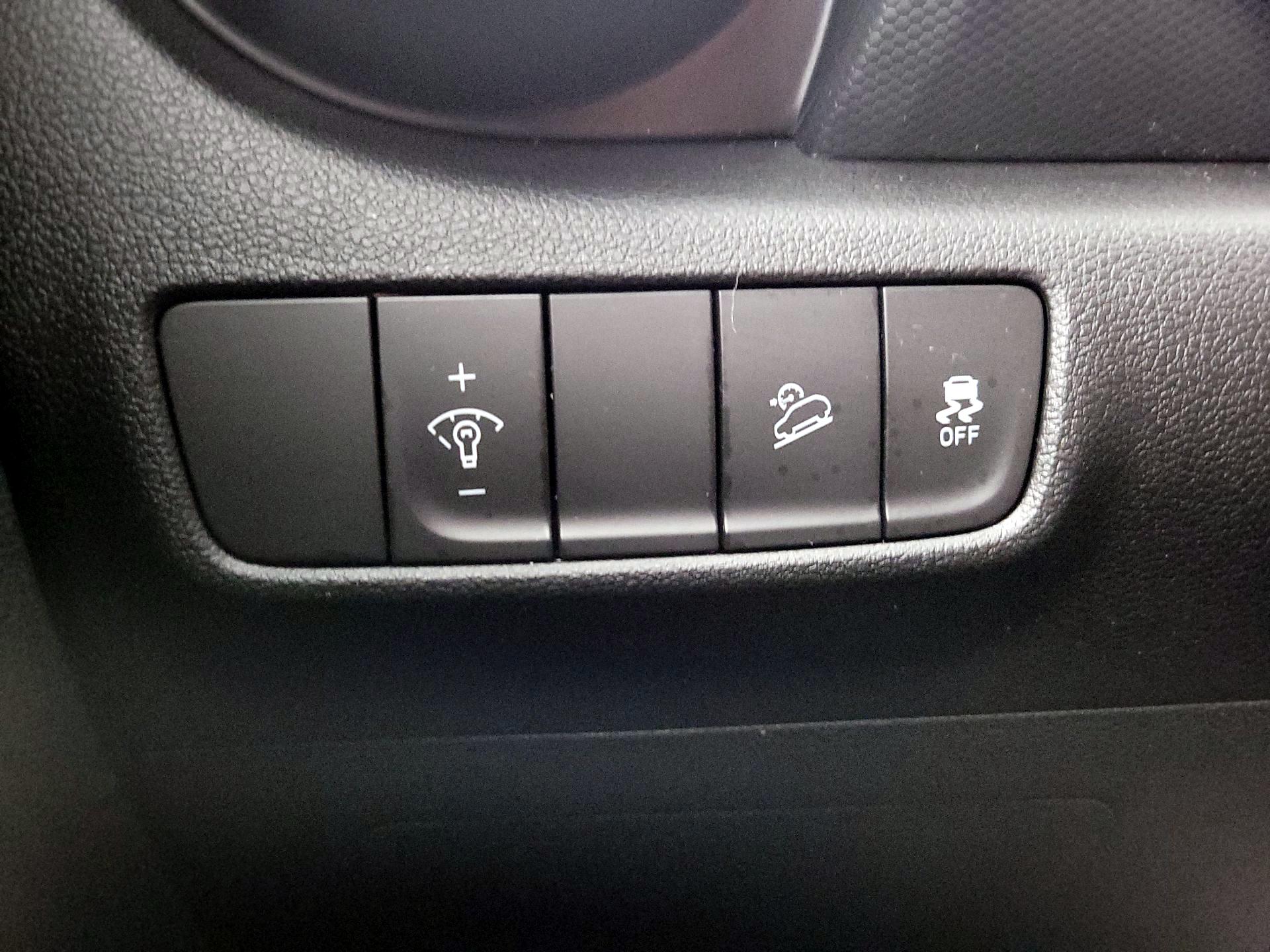 Thumbnail: 2023 Hyundai Kona - 13