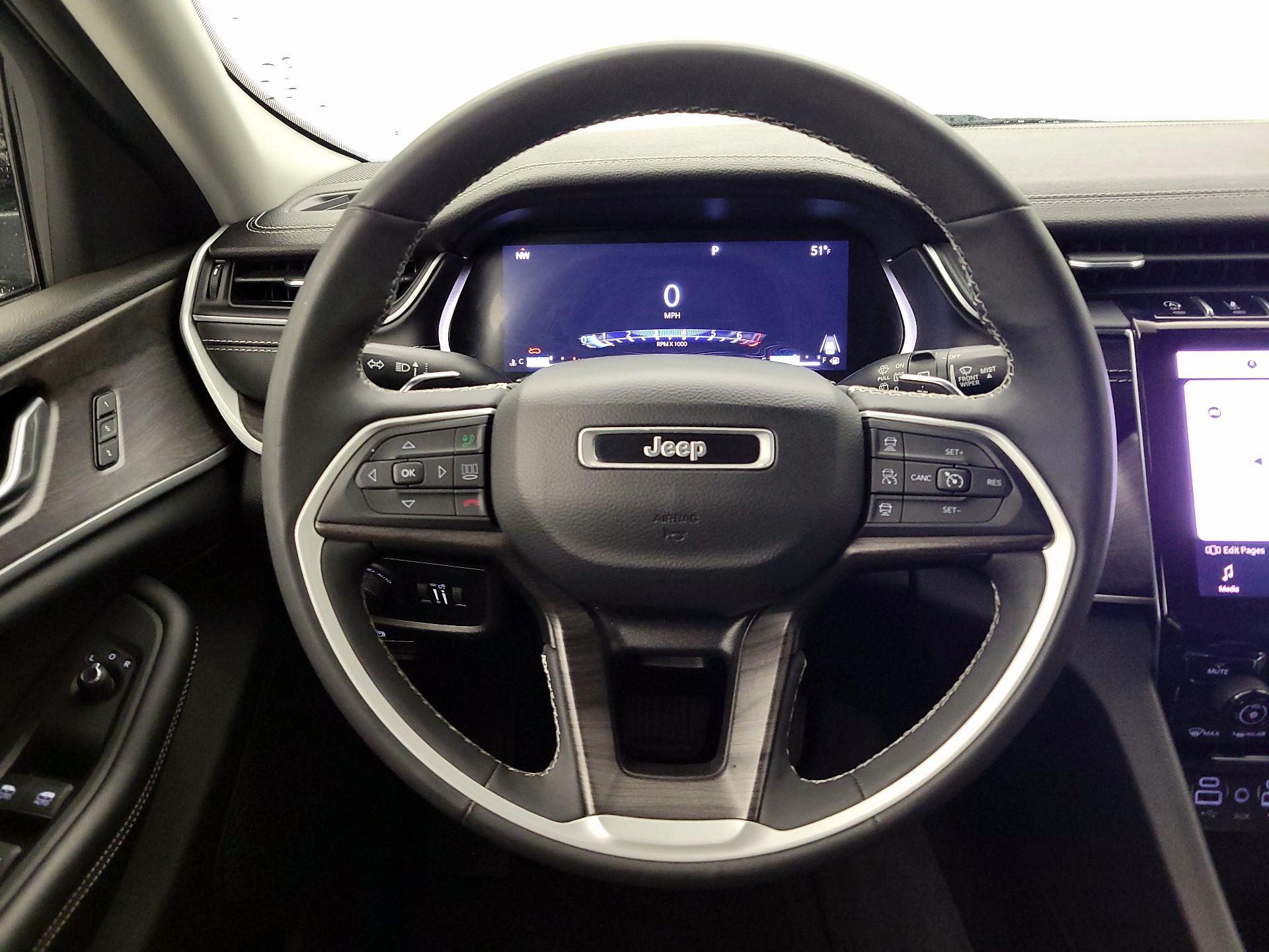 Thumbnail: 2023 Jeep Grand Cherokee L - 10