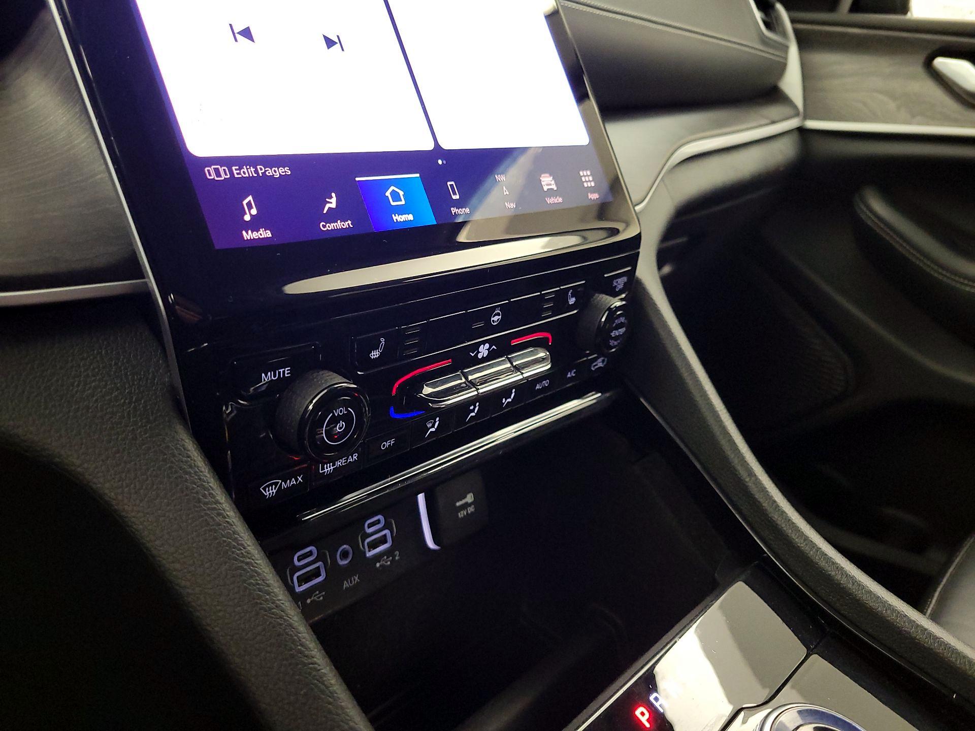 Thumbnail: 2023 Jeep Grand Cherokee L - 17