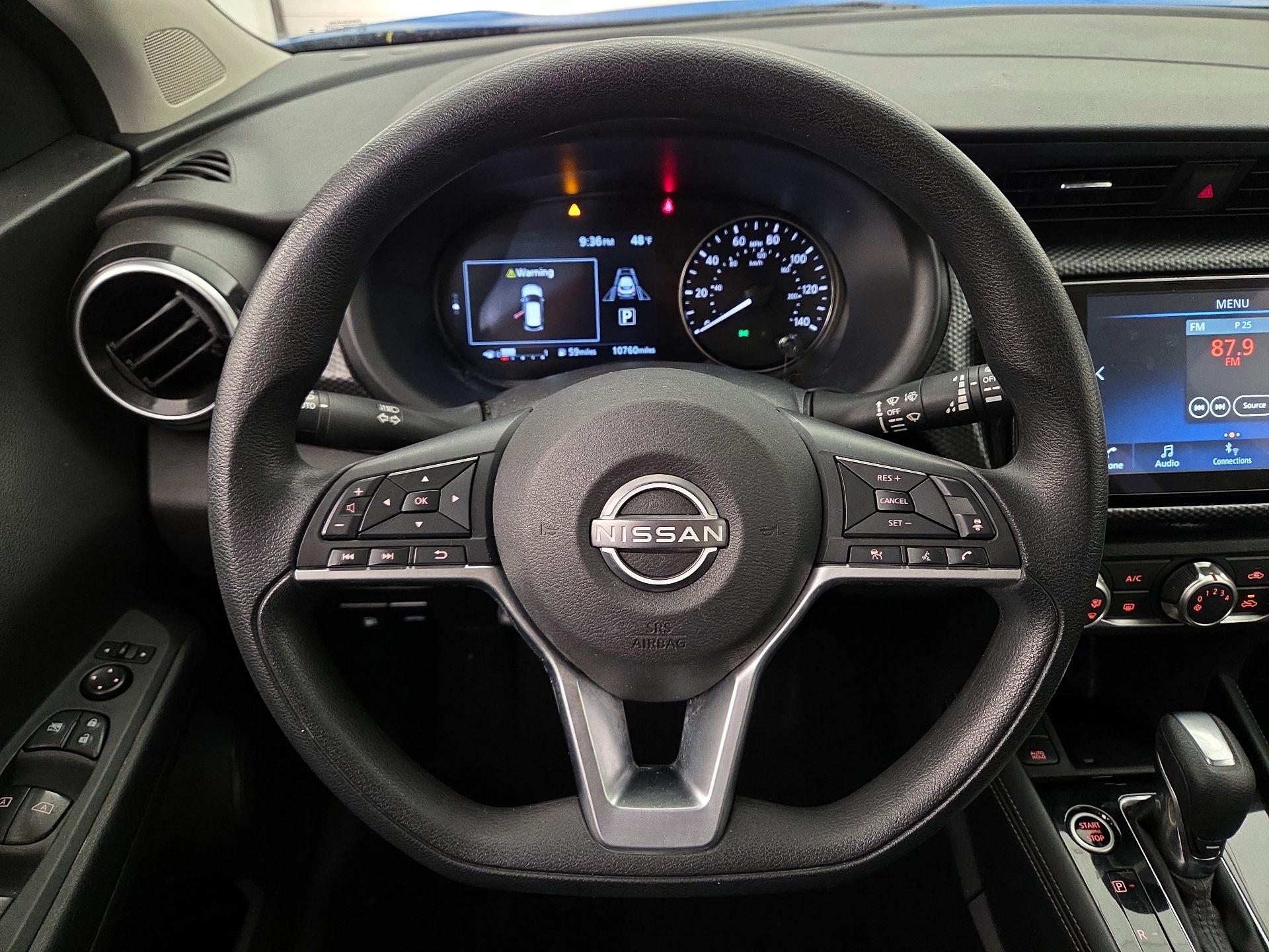 Thumbnail: 2023 Nissan Kicks - 10