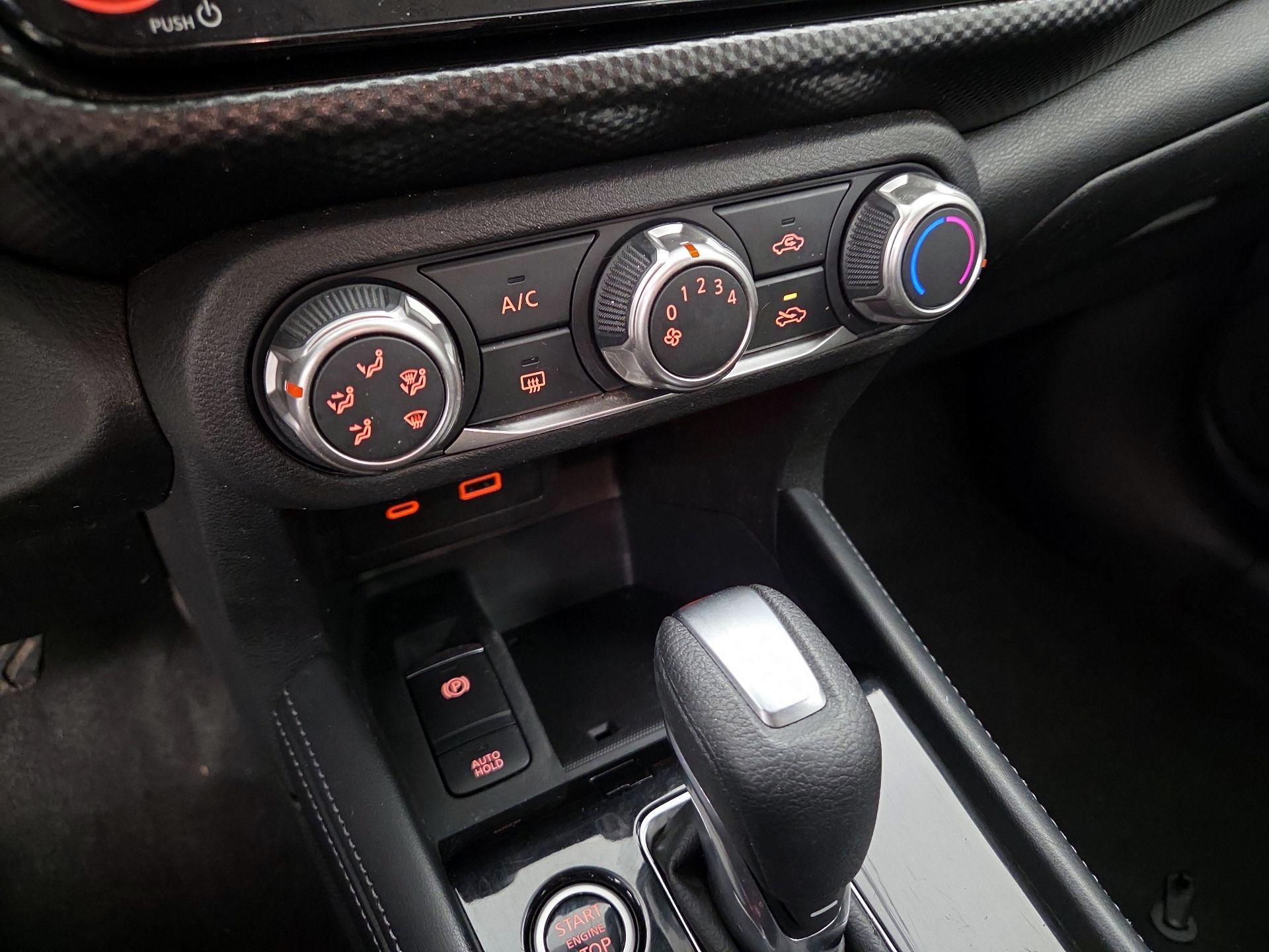 Thumbnail: 2023 Nissan Kicks - 15