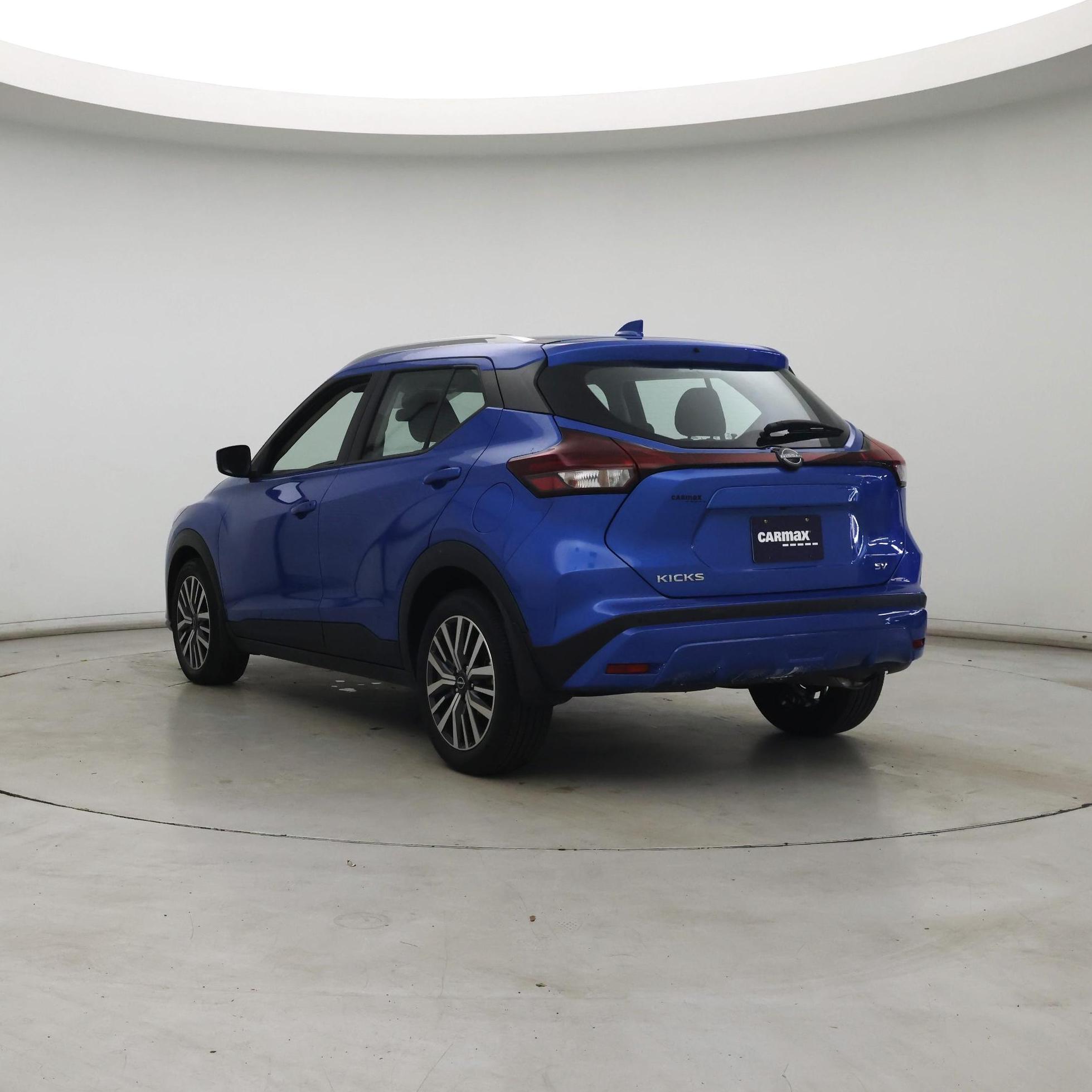 Thumbnail: 2023 Nissan Kicks - 2