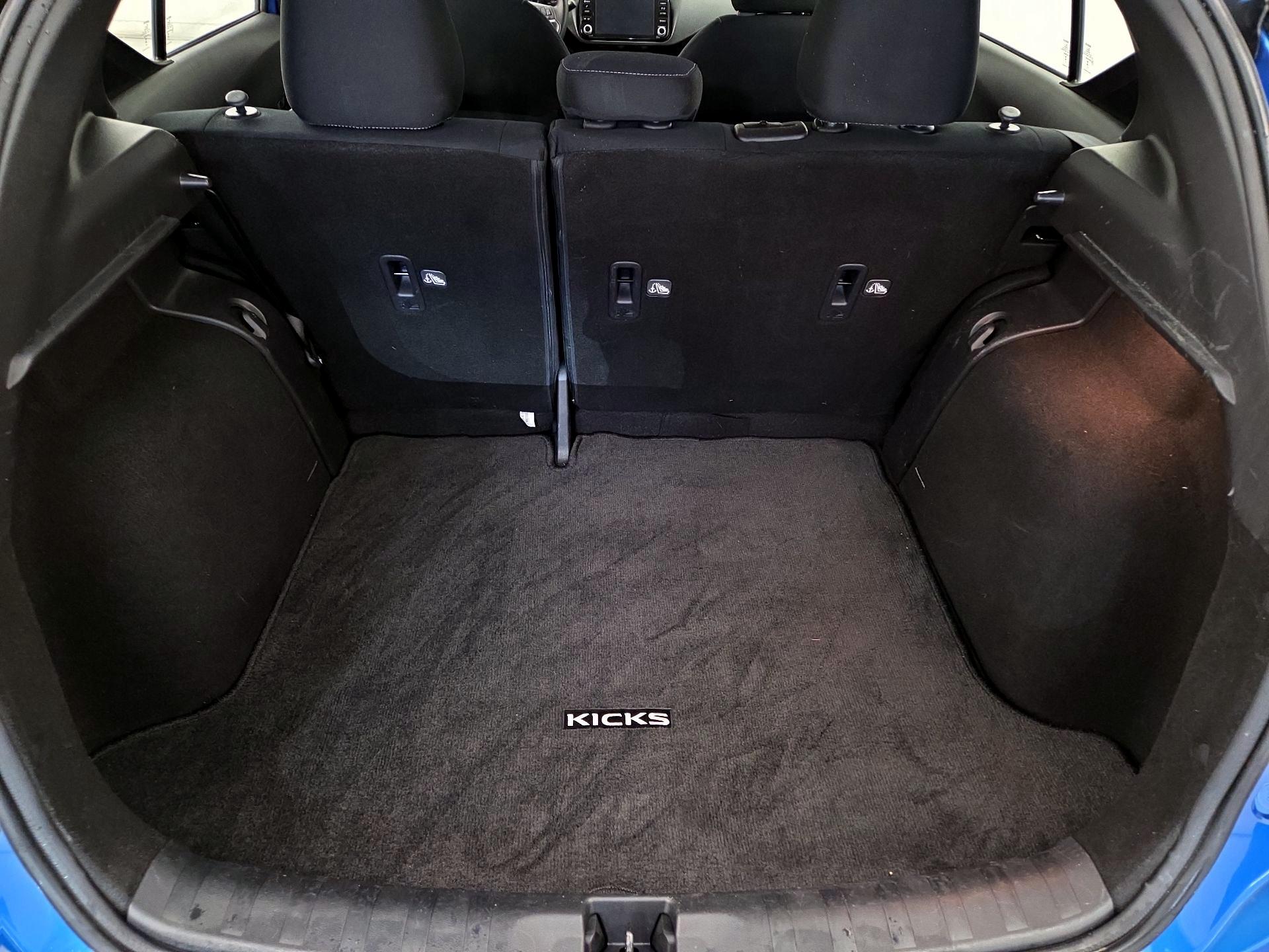 Thumbnail: 2023 Nissan Kicks - 19