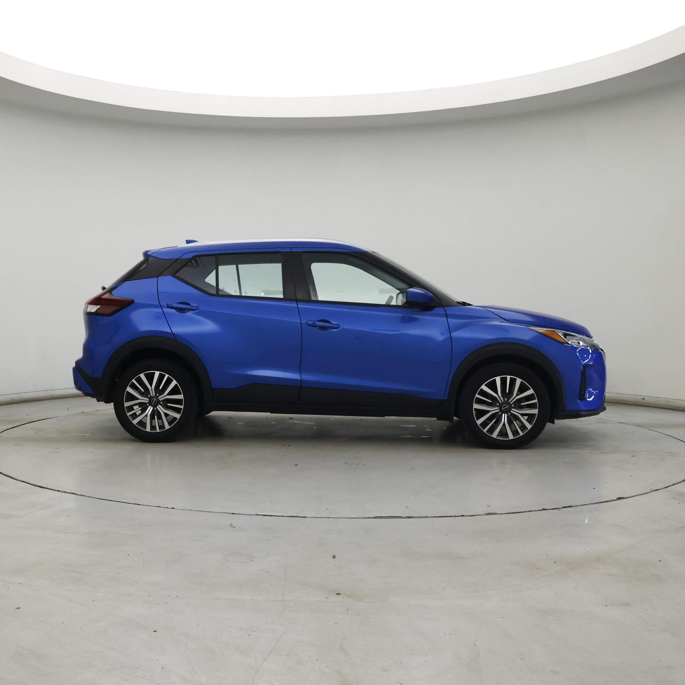 Thumbnail: 2023 Nissan Kicks - 7