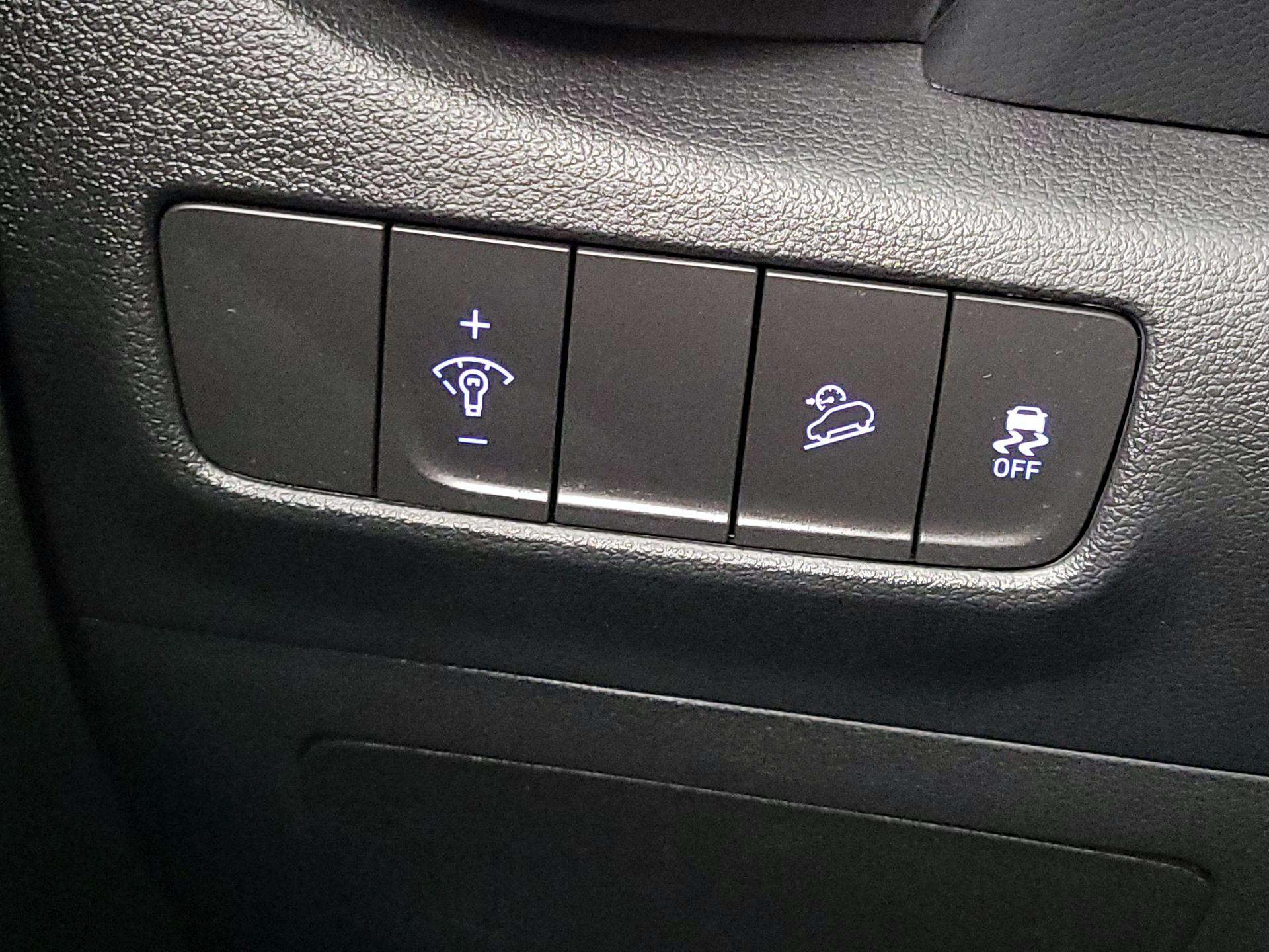 Thumbnail: 2023 Hyundai Kona - 13