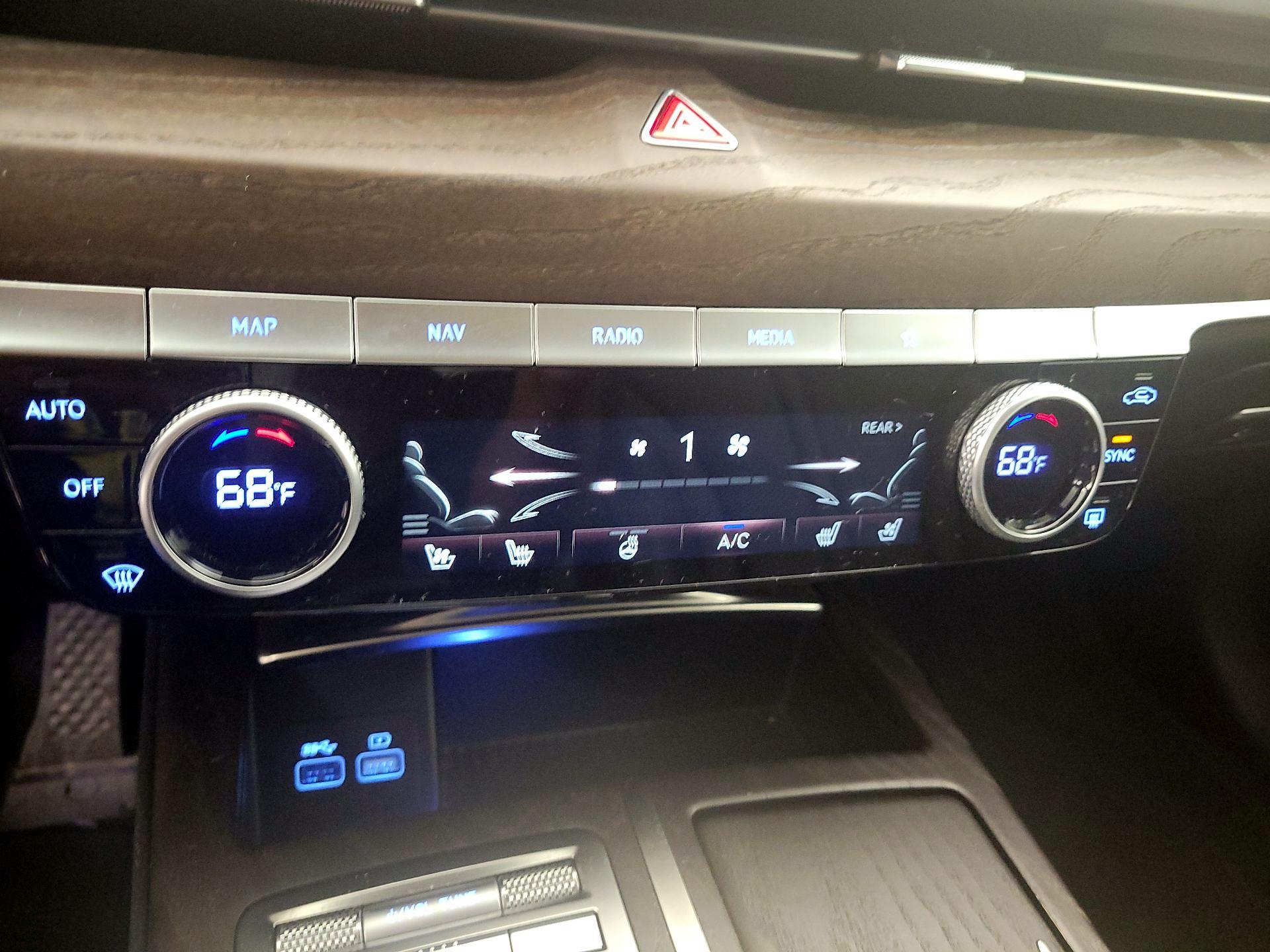 Thumbnail: 2023 Genesis G80 - 17