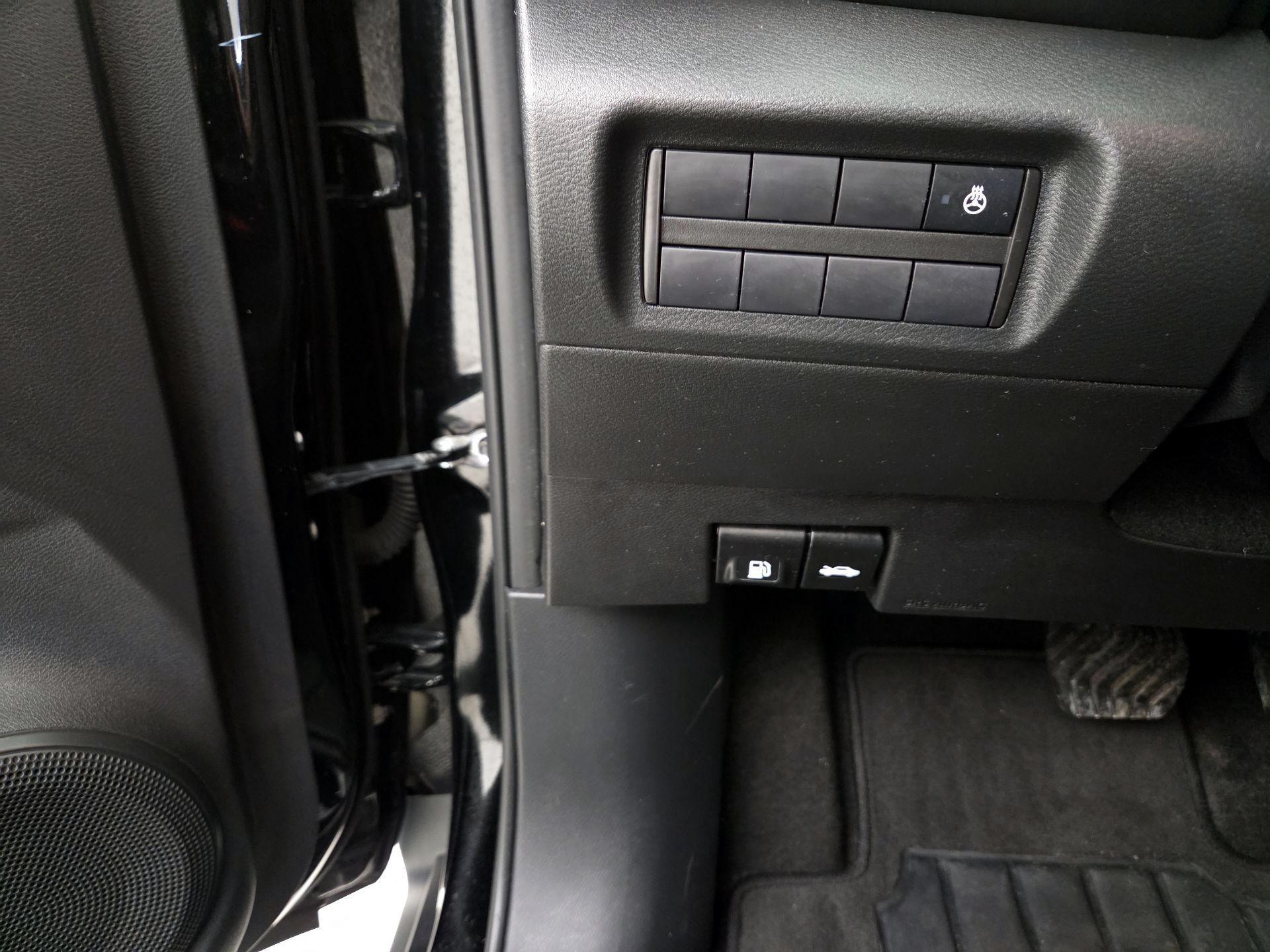 Thumbnail: 2023 Nissan Kicks - 13