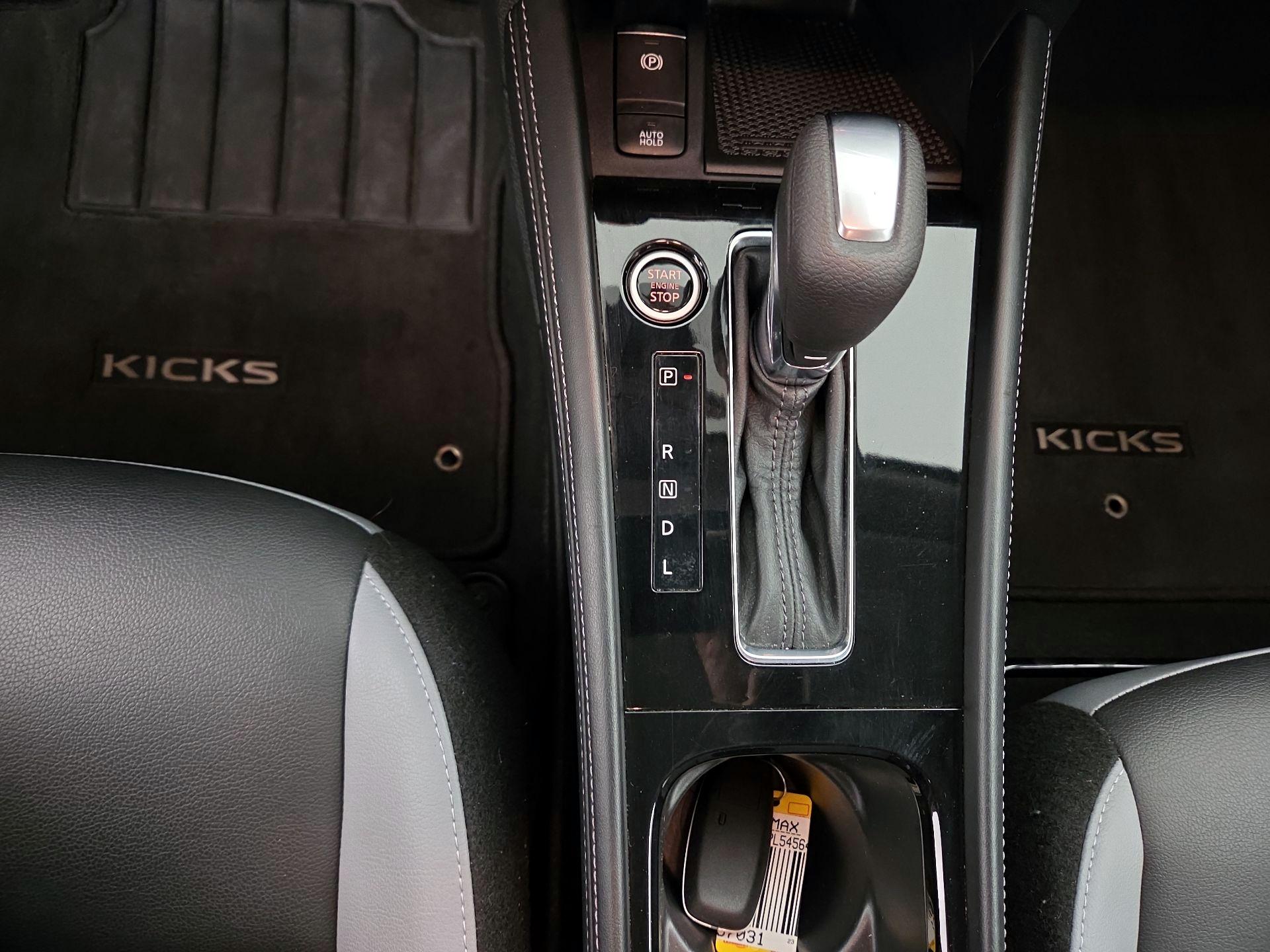 Thumbnail: 2023 Nissan Kicks - 17